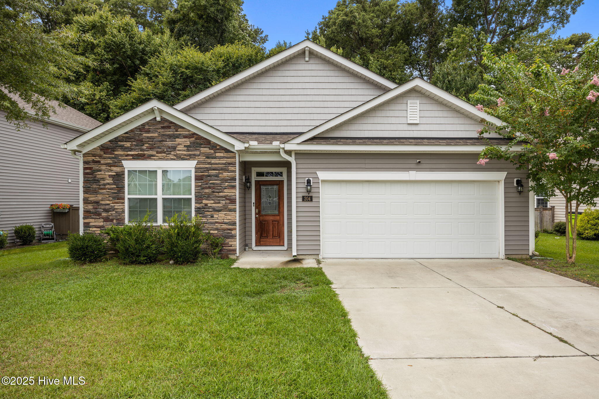 Property at 204 Gabrielle Street