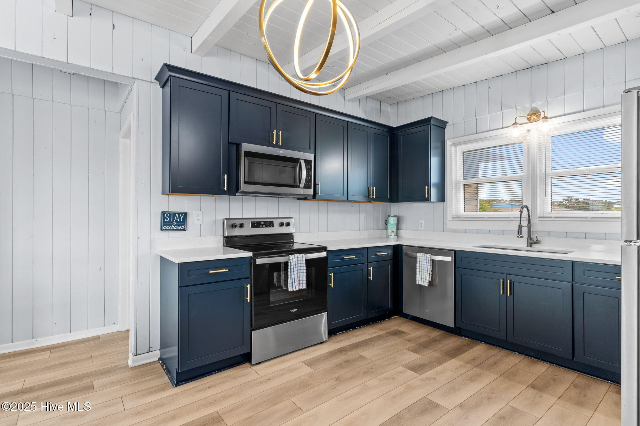 100526809 | Photo 20