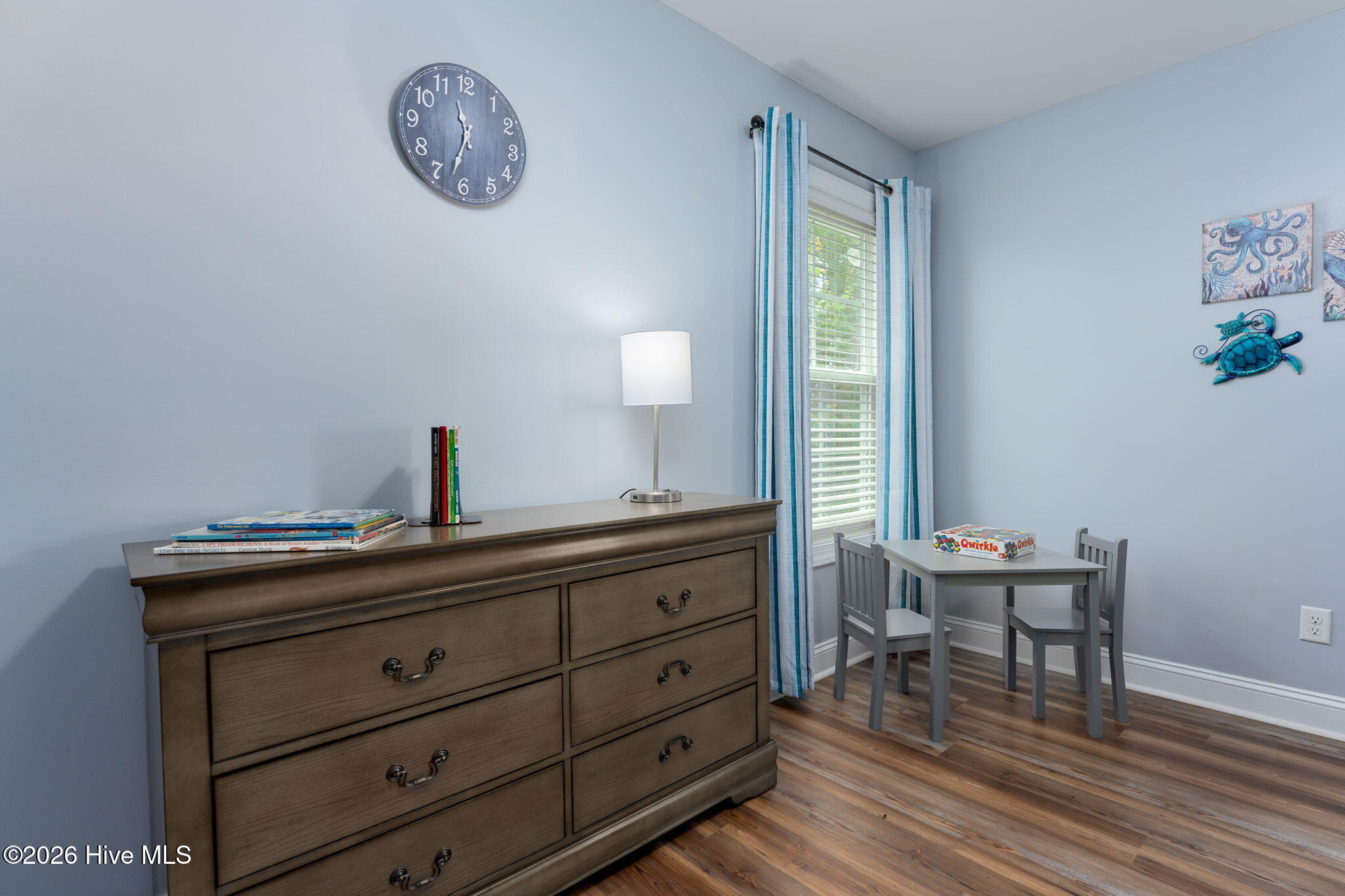 100550807 | Photo 35