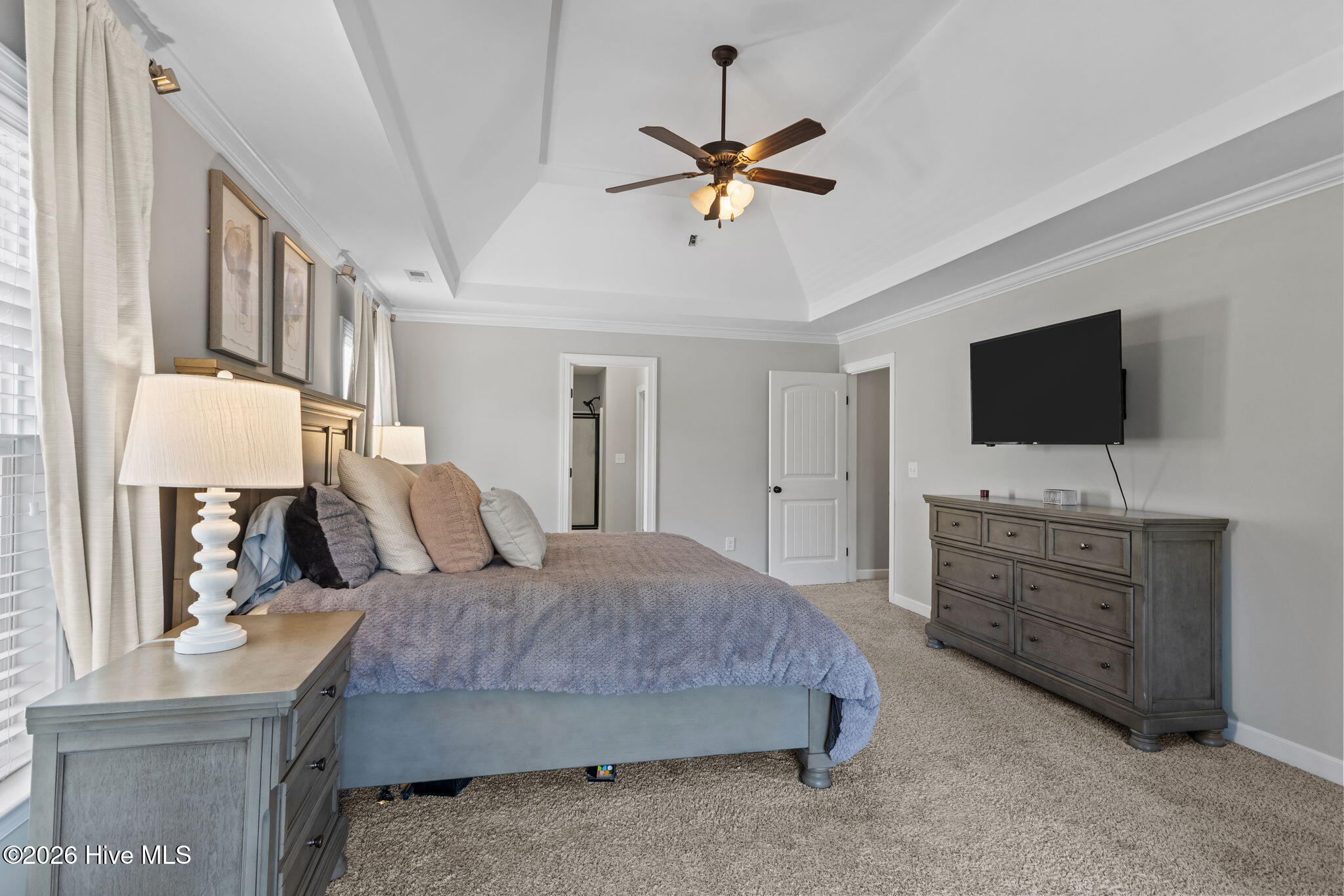 100554627 | Photo 23