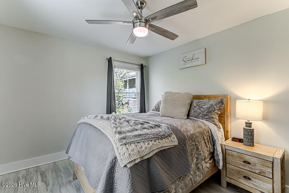 100557542 | Photo 25