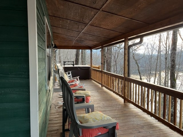 Exterior photo of 119 Rhododenron, Topton, NC 28781. MLS: 98544474