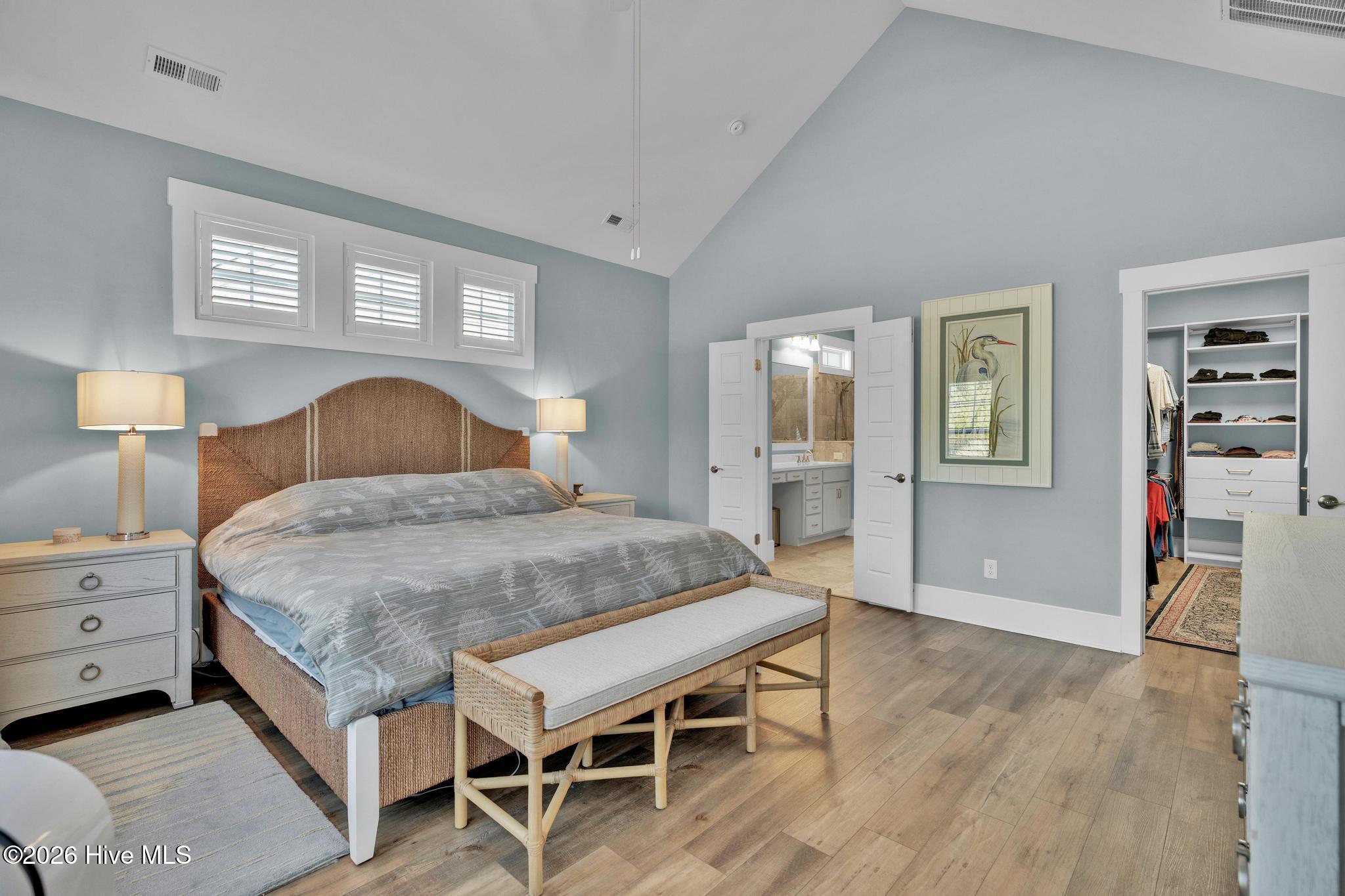 100554961 | Photo 25