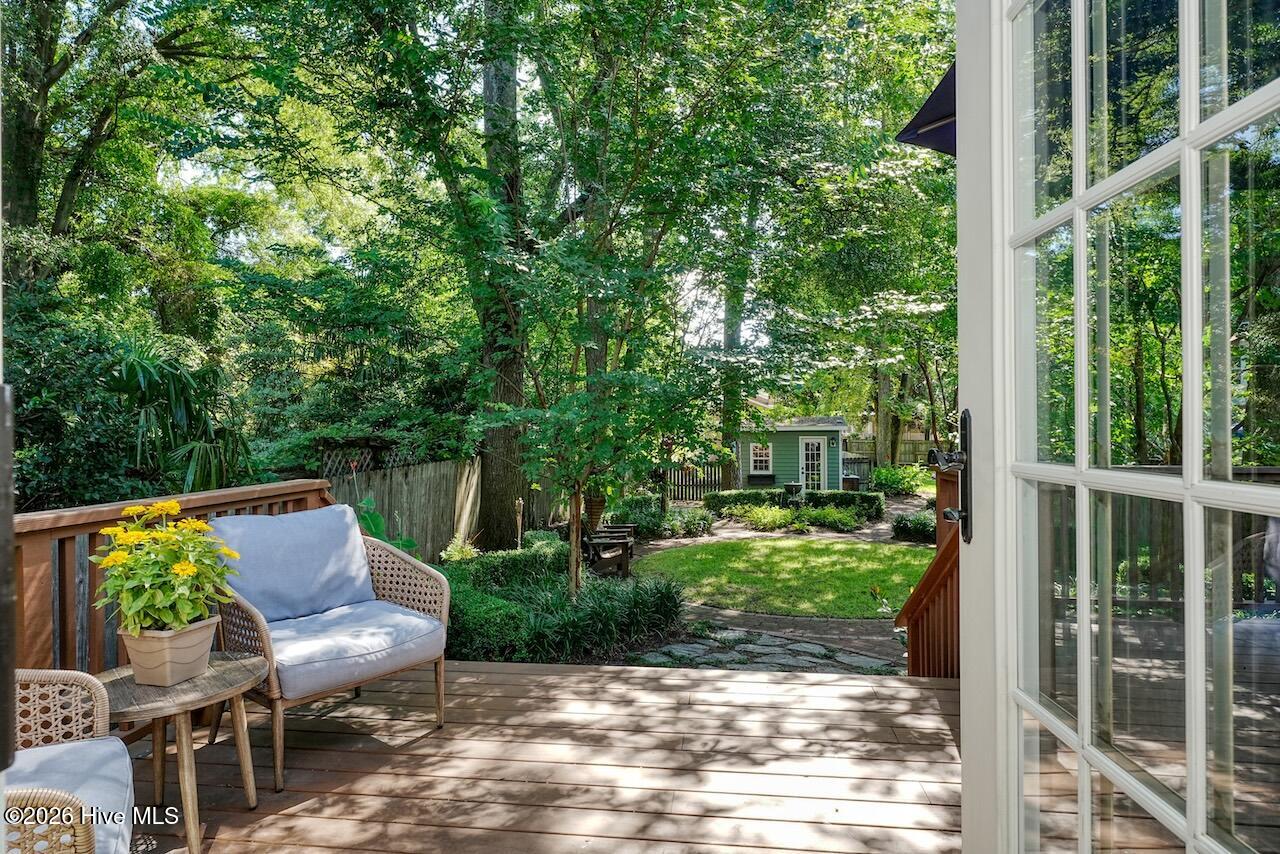 100560028 | Photo 21