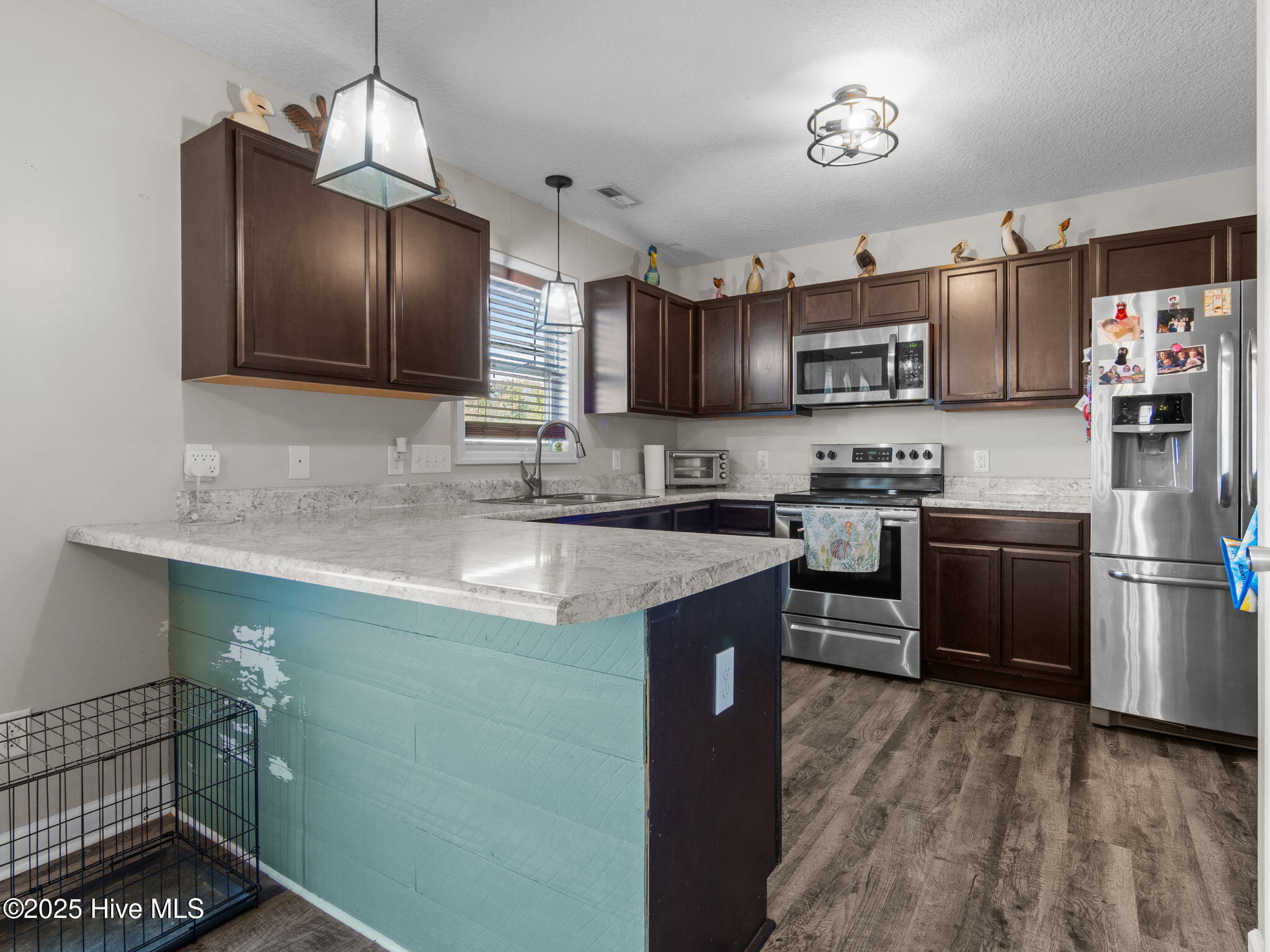 100534752 | Photo 10