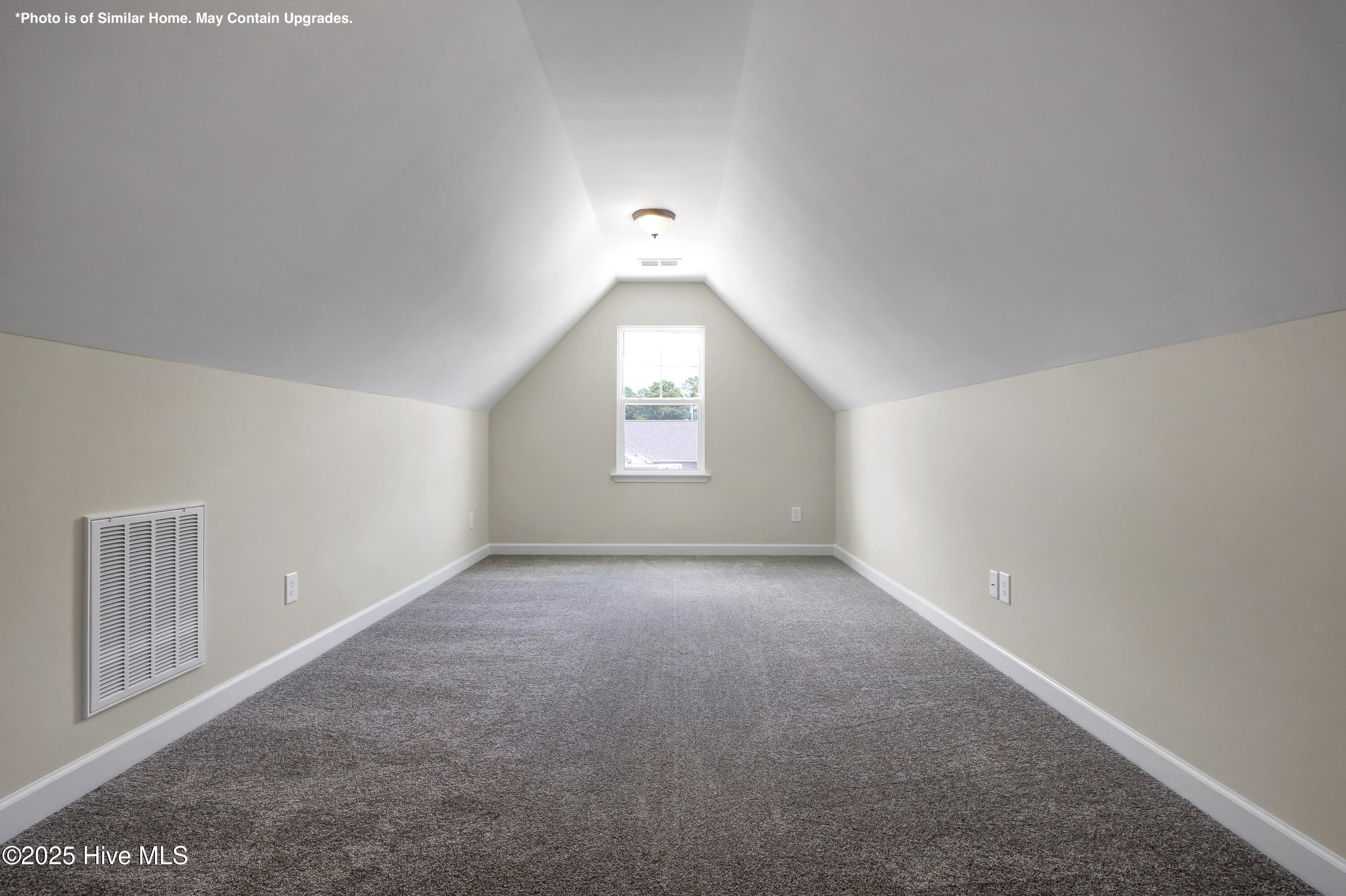 100529691 | Photo 25