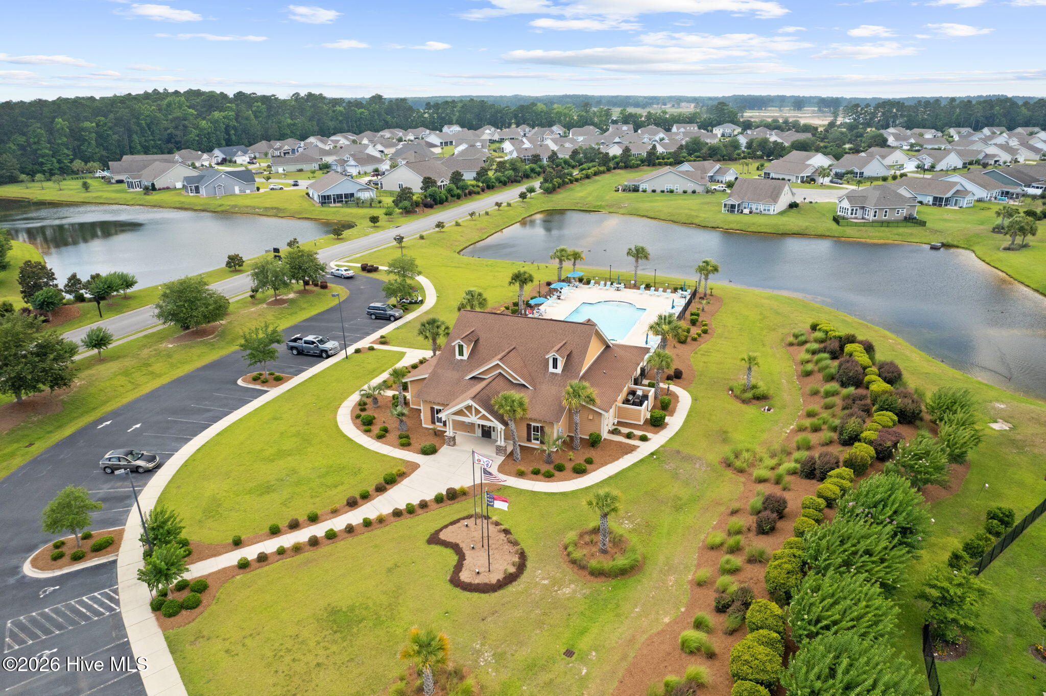 100565577 | Photo 62