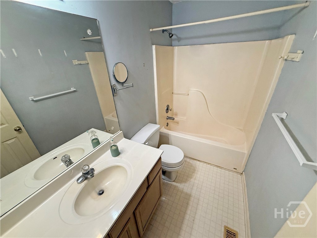 Hall Full Bathroom