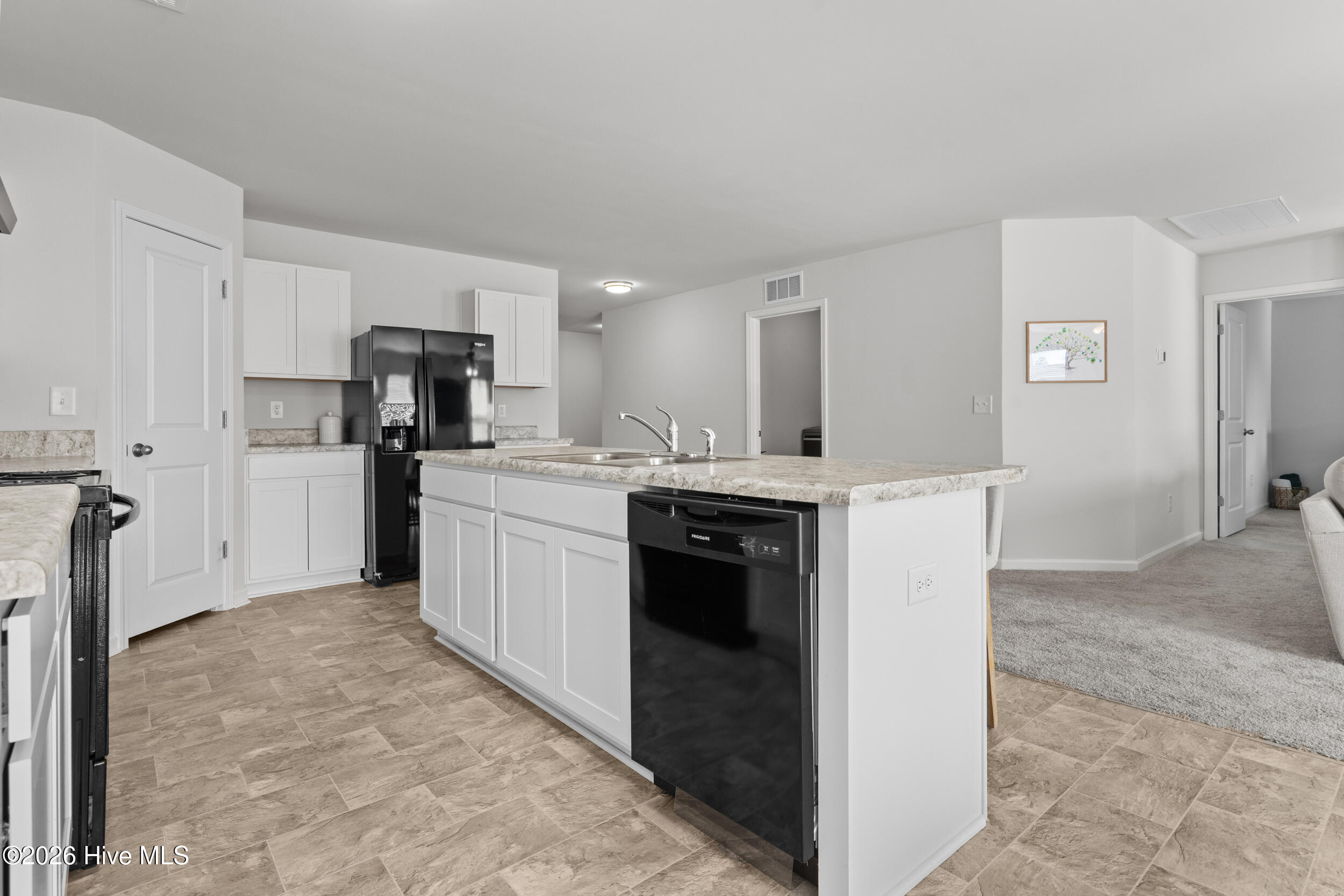 100559429 | Photo 14