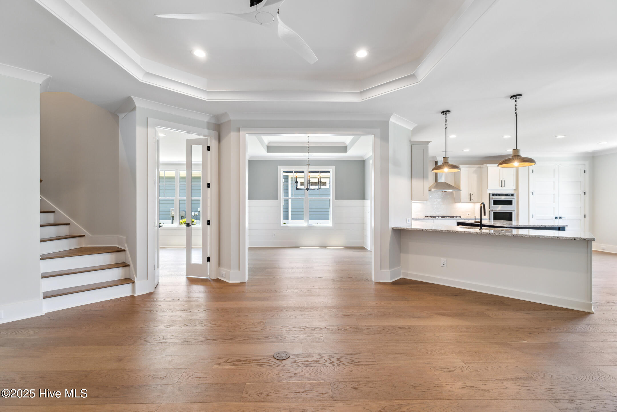 100461244 | Photo 22