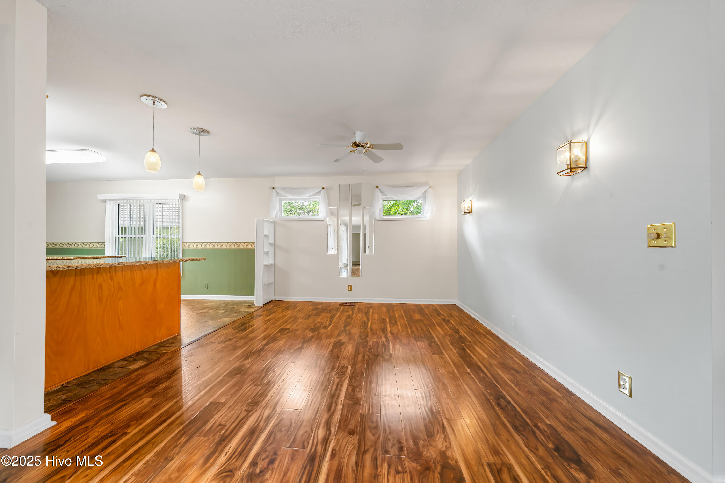 1724 Salt Marsh Circle SW, Ocean Isle Beach, NC 28469 – photo 13: 1724SaltMarshCircle-138