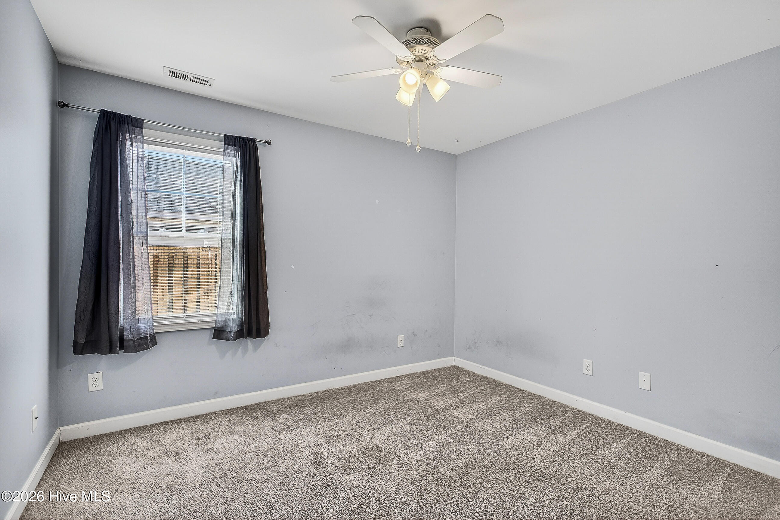 100553930 | Photo 17