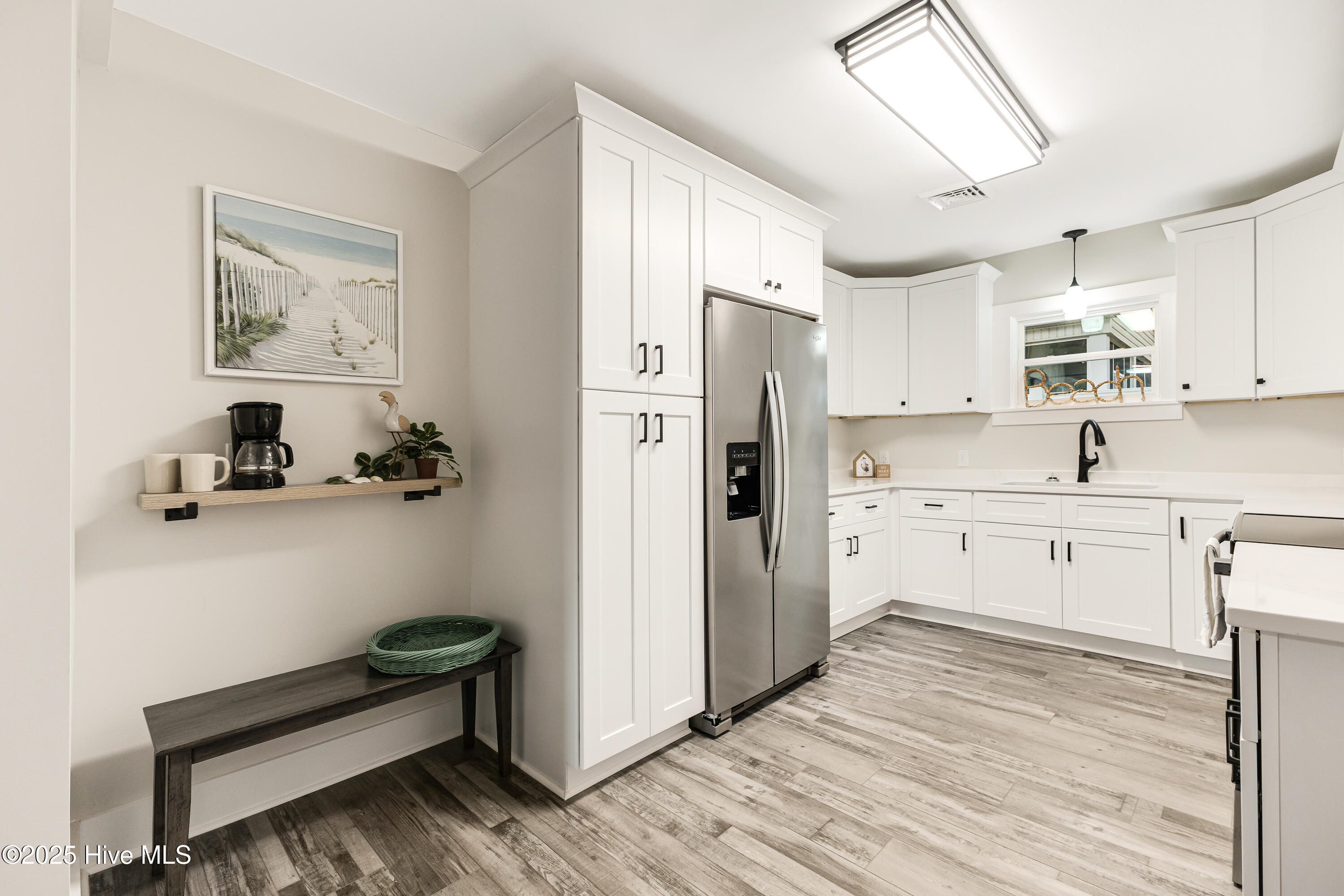 100501720 | Photo 19