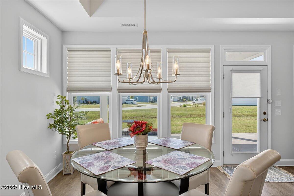 100536034 | Photo 12