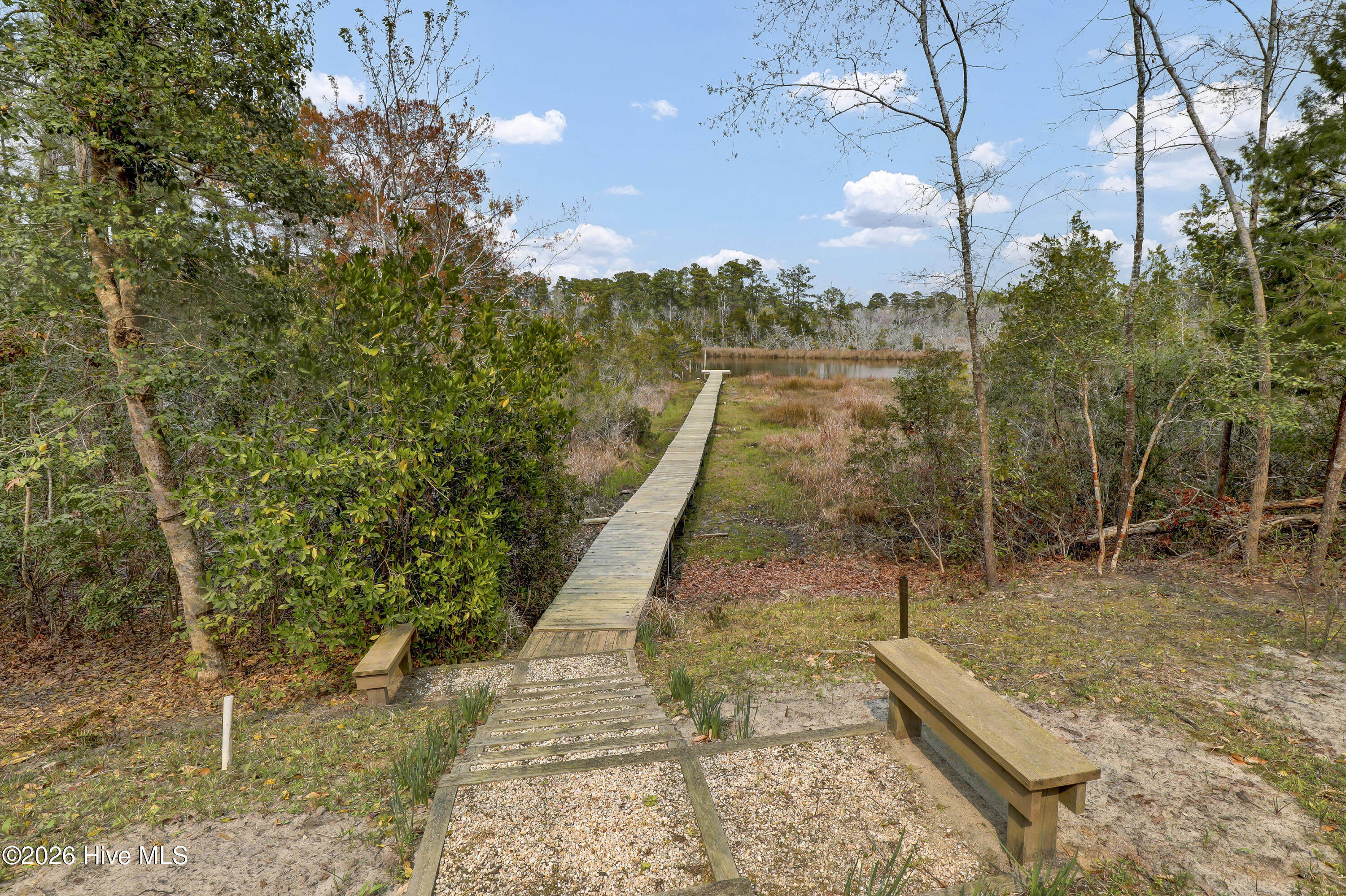 100563243 | Photo 48