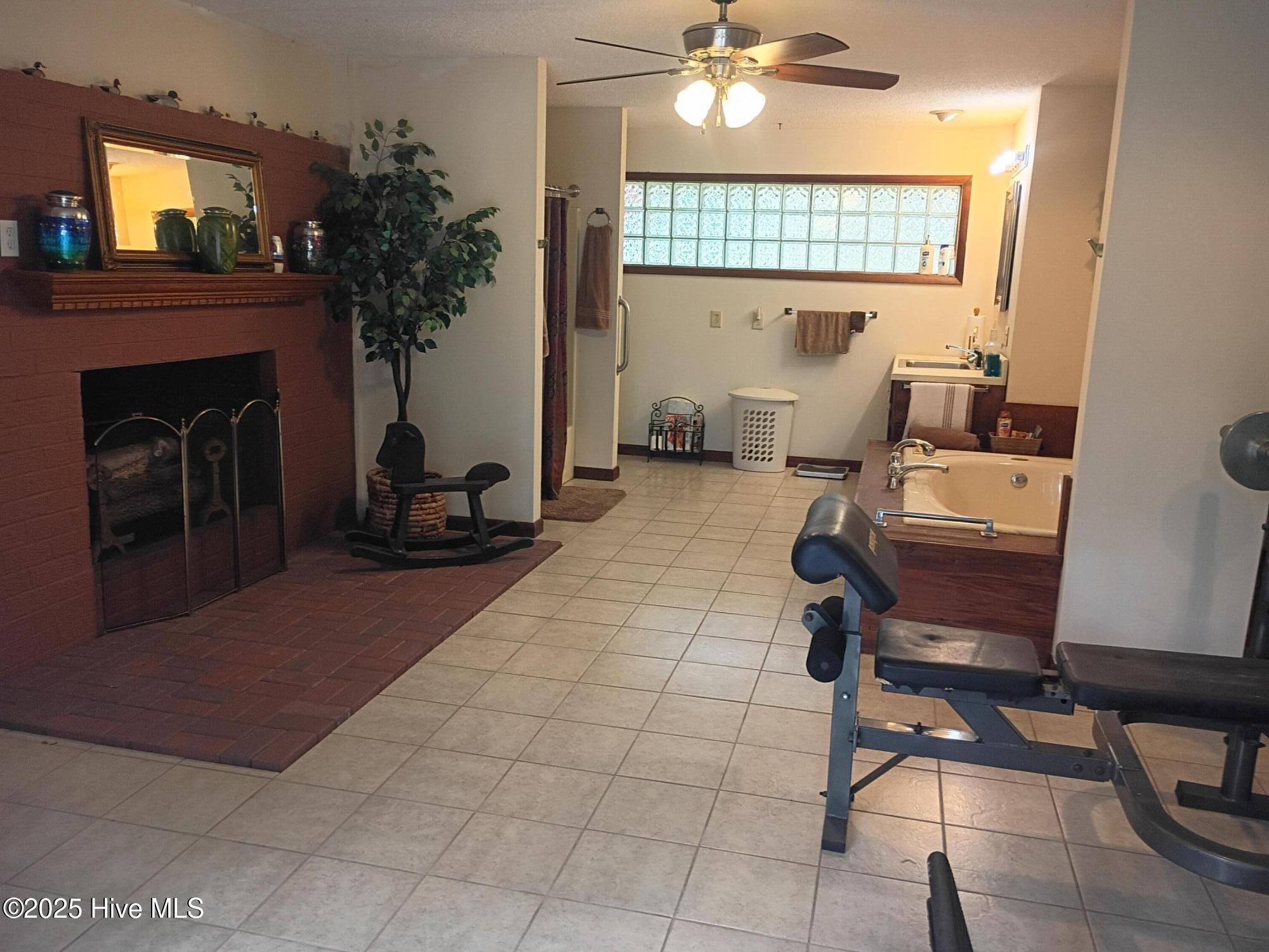 100557572 | Photo 22