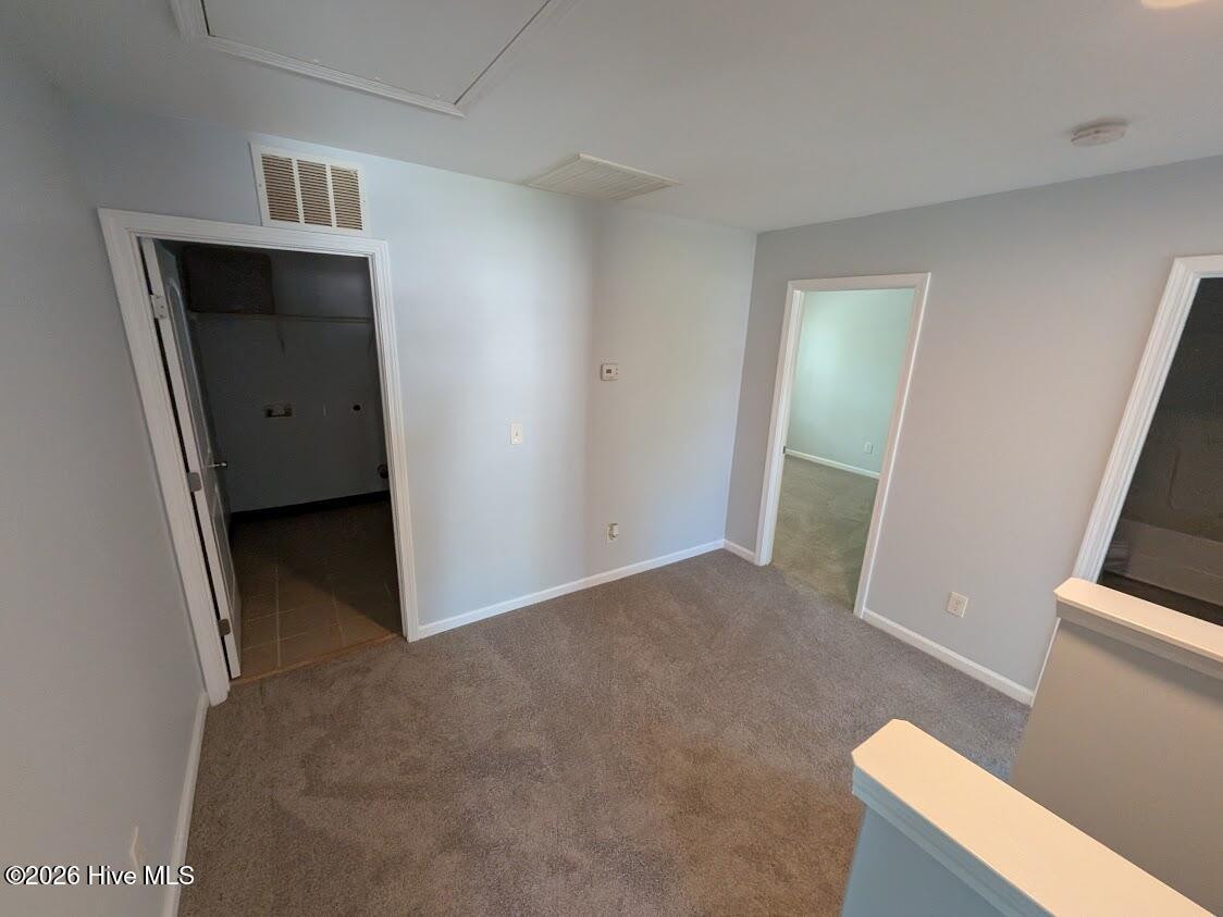 100566227 | Photo 19