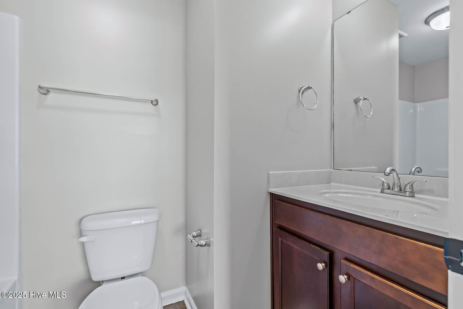 100559329 | Photo 25