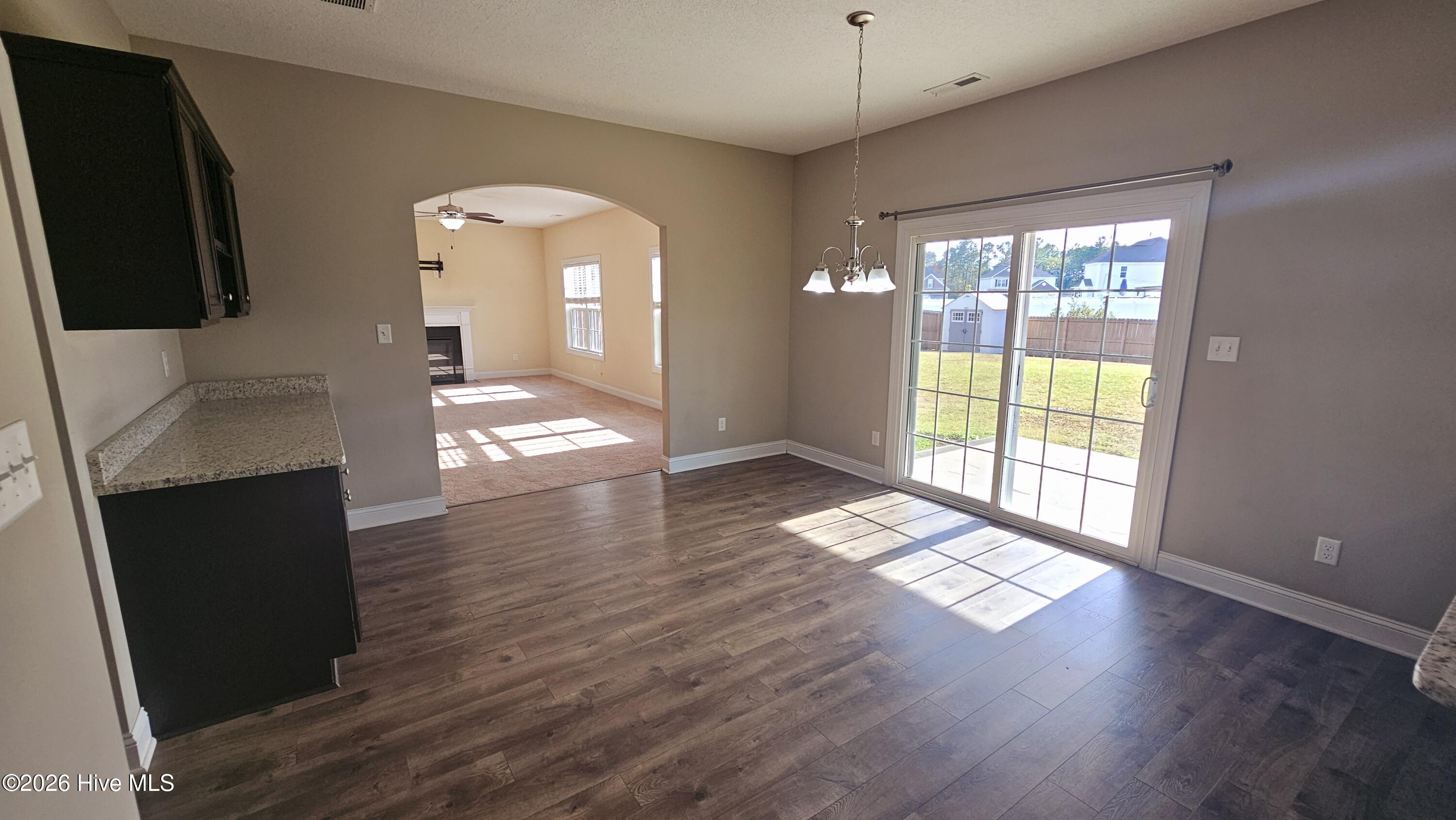 100549726 | Photo 32