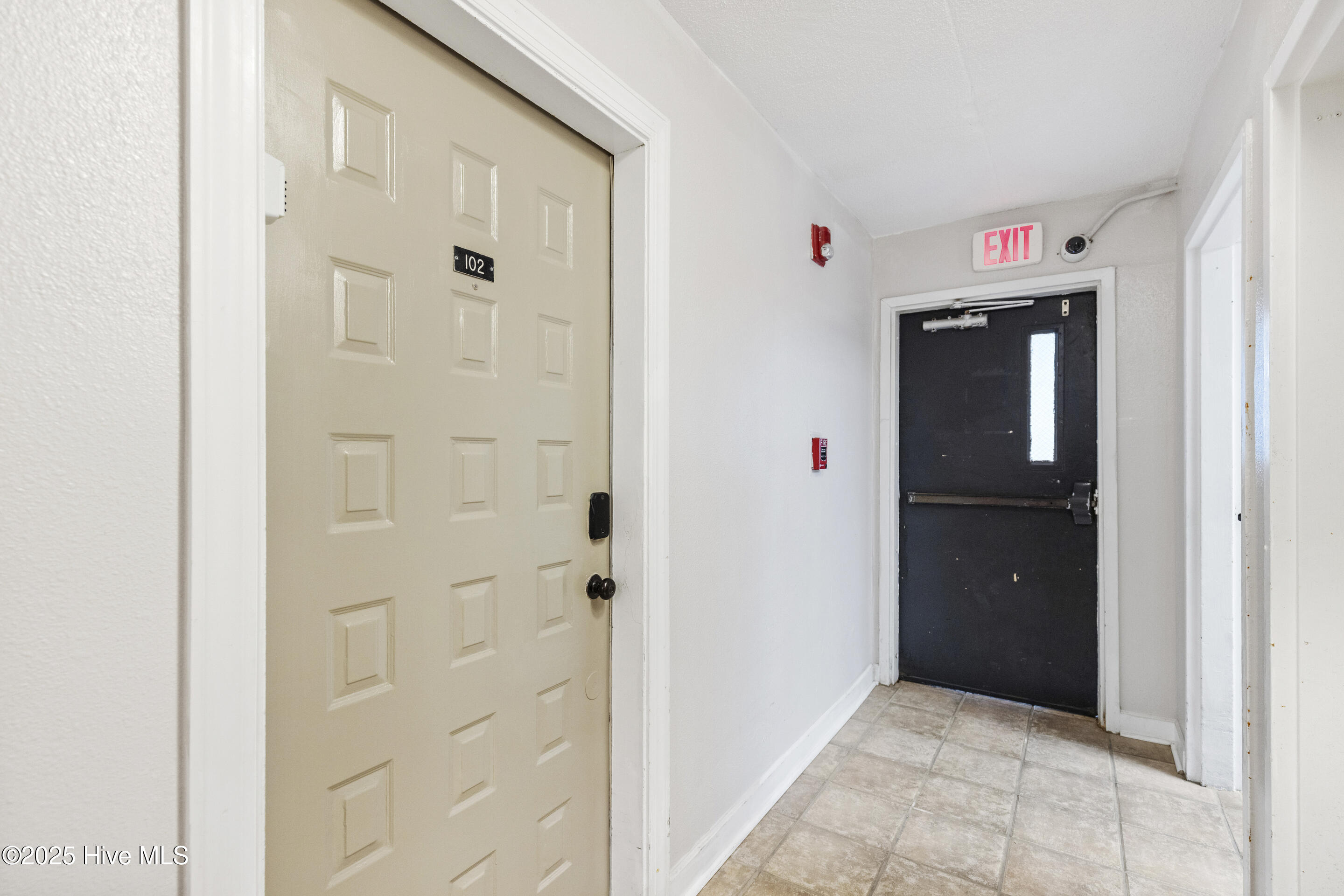 222 N Carolina Beach Avenue N Unit 102, Carolina Beach, NC 28428 – photo 19: mls-IMG_5435