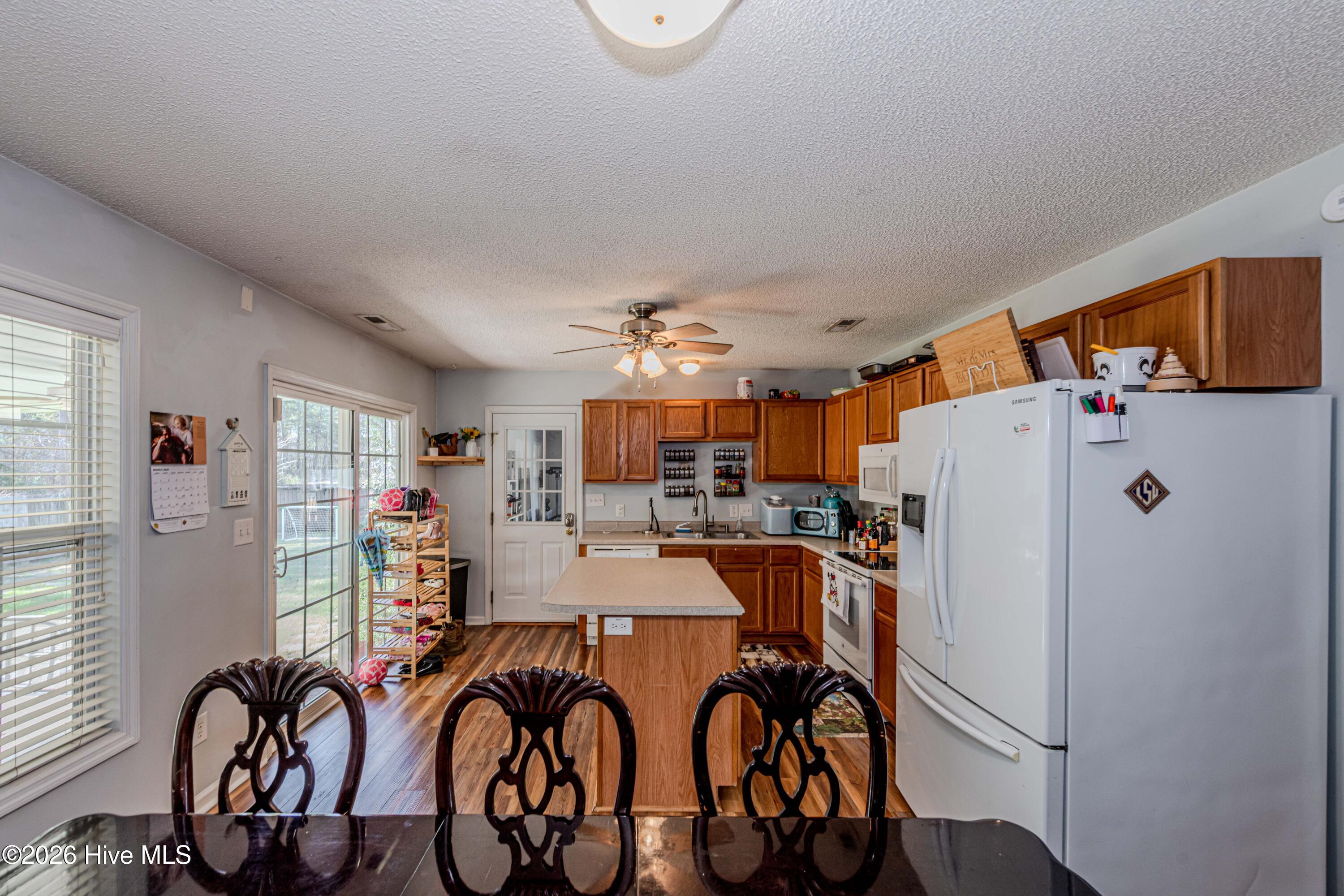 101 Barrington Court,Maple Hill