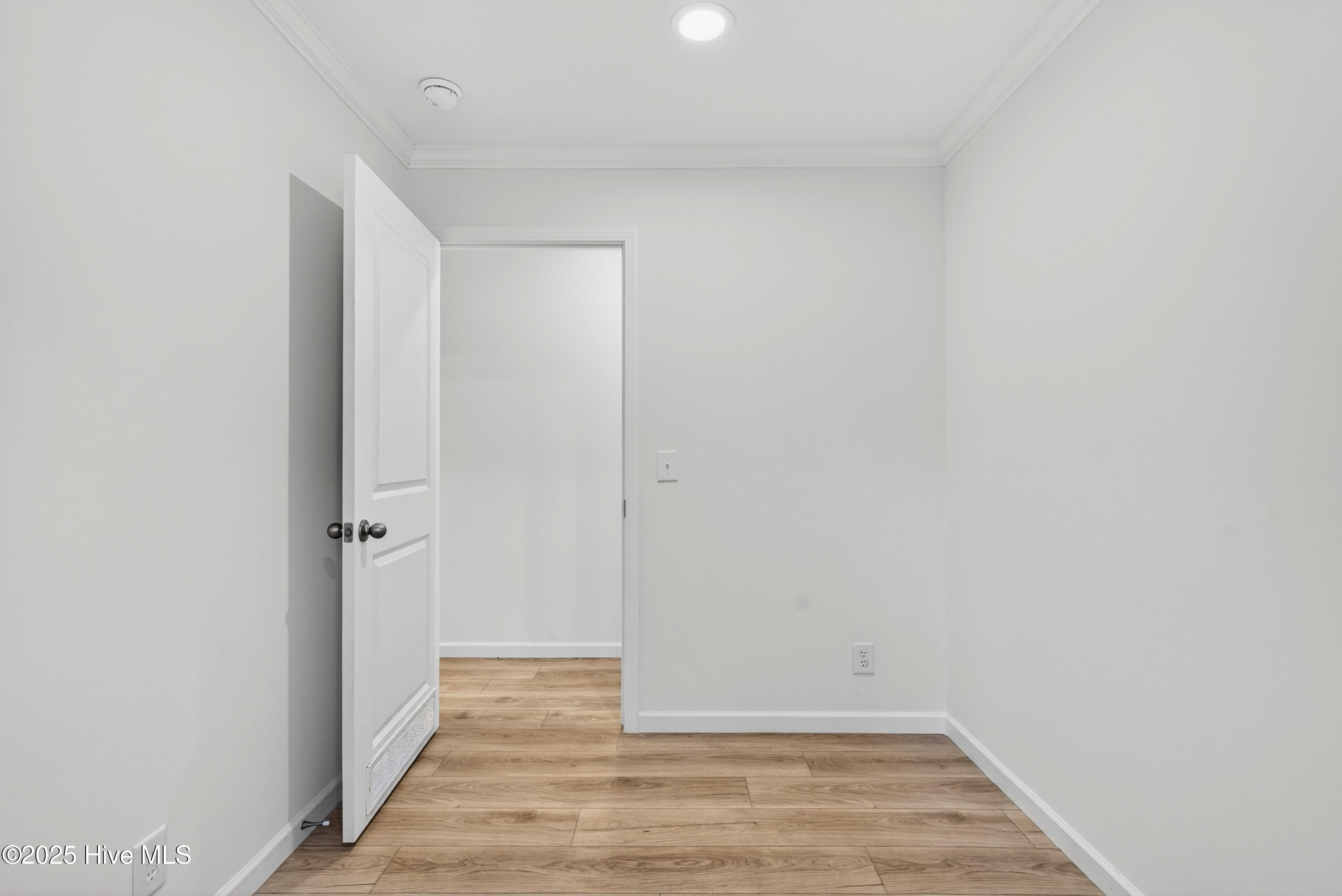 100542512 | Photo 21