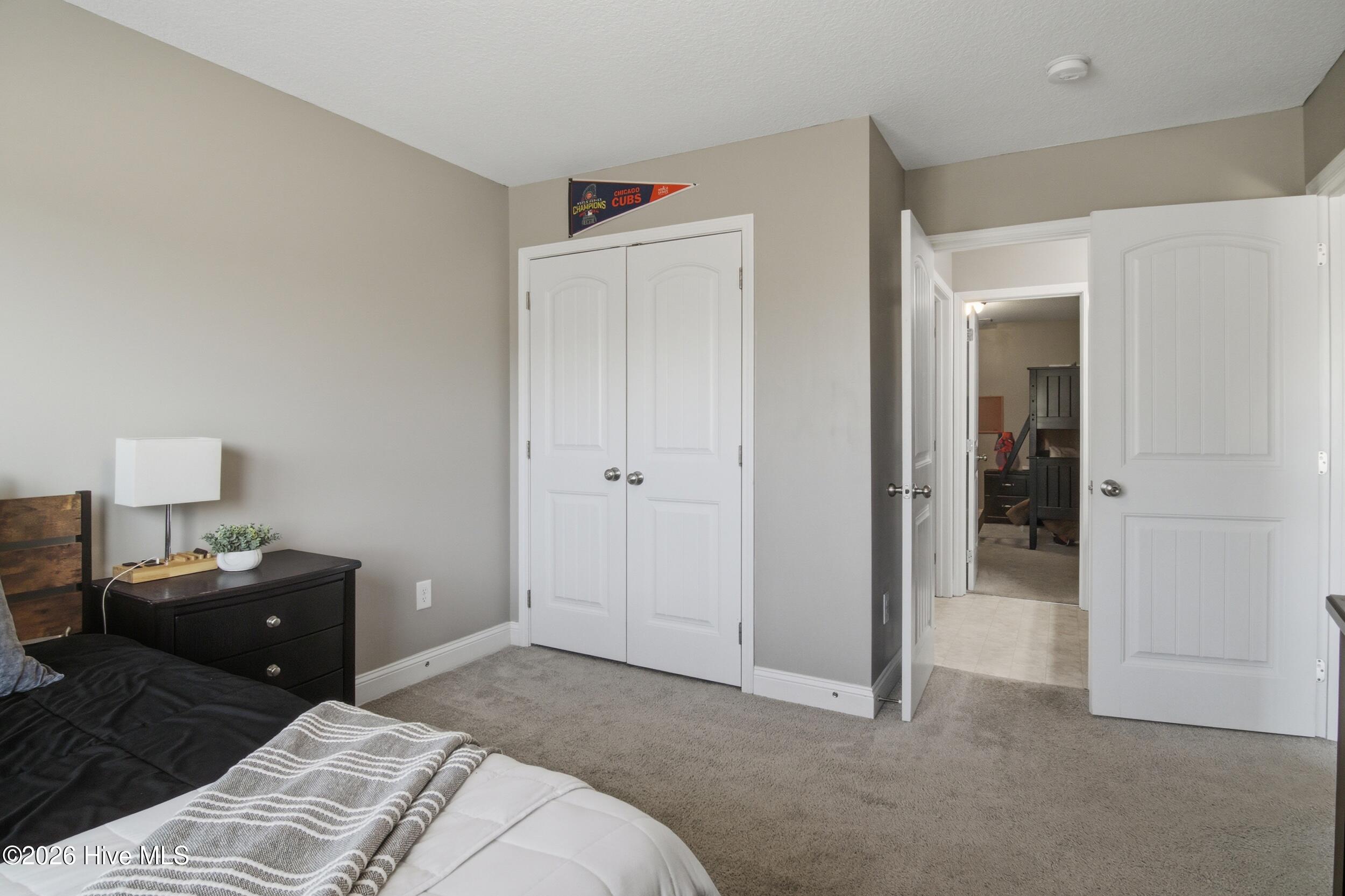 100552695 | Photo 51