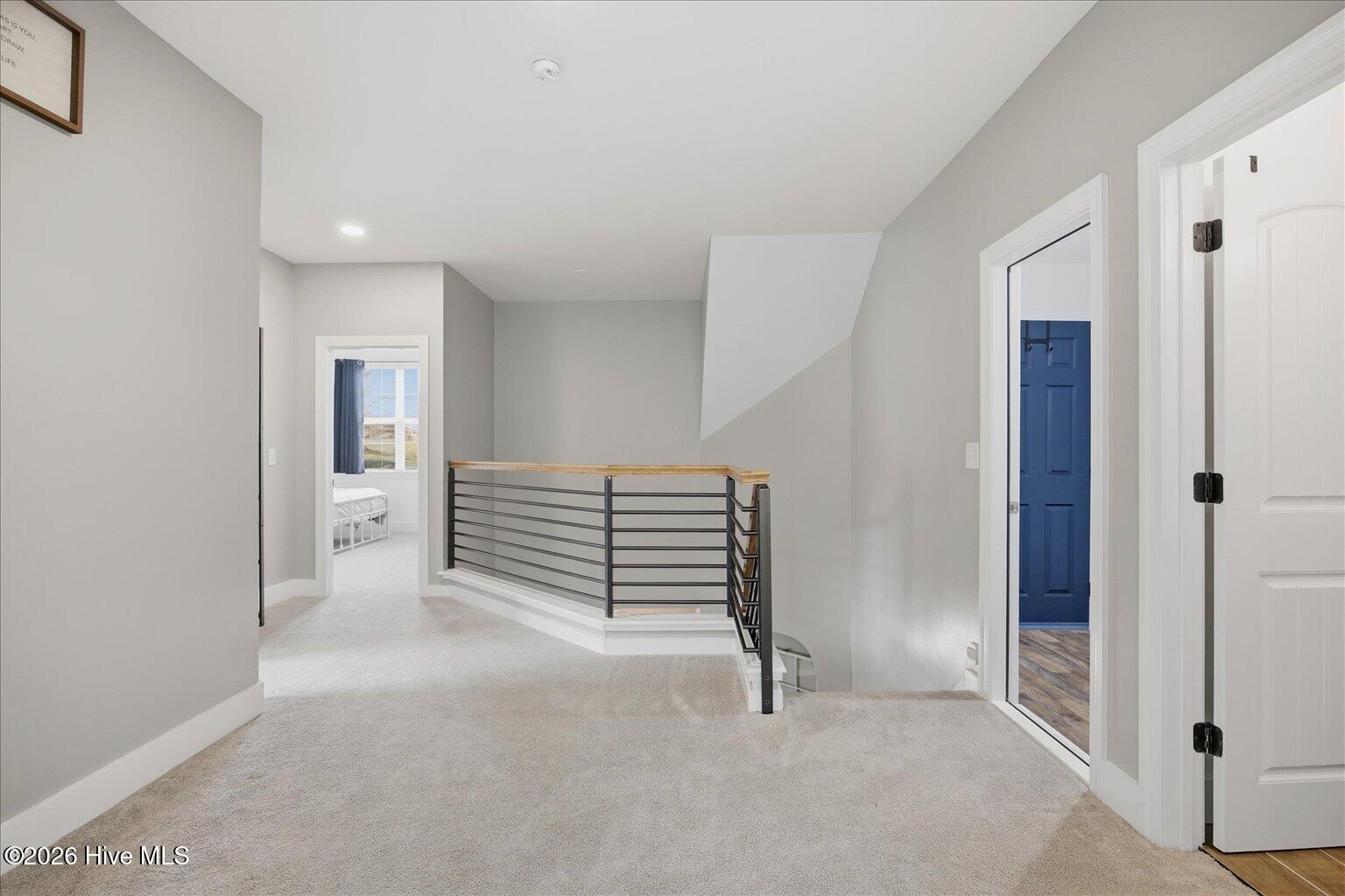 100565930 | Photo 29