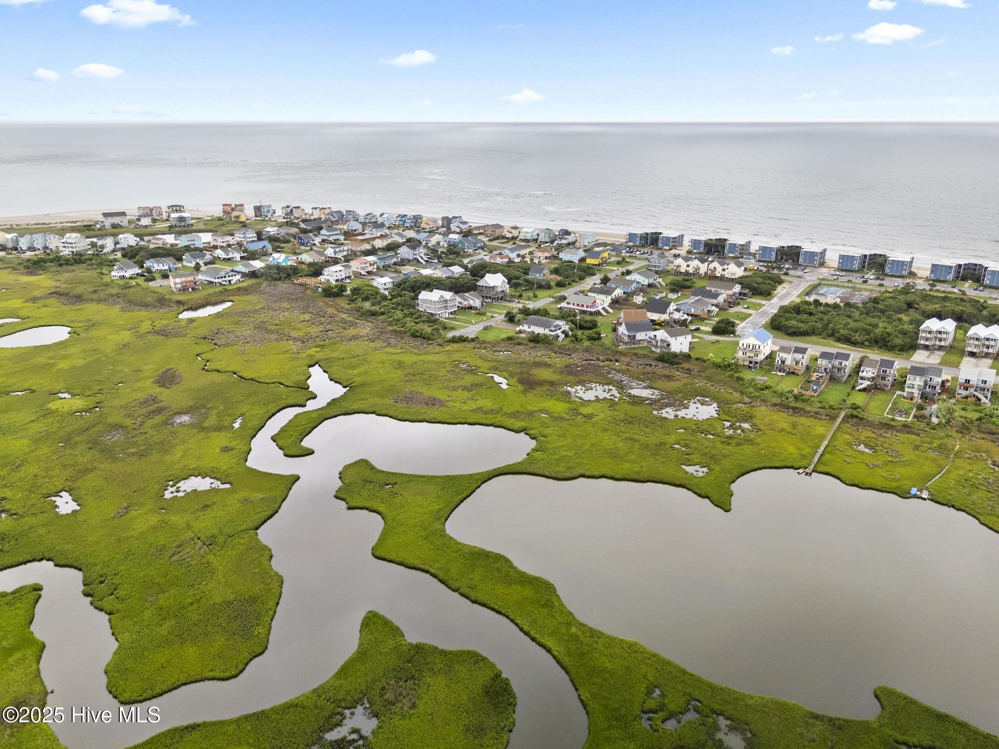 100525730 | Photo 35