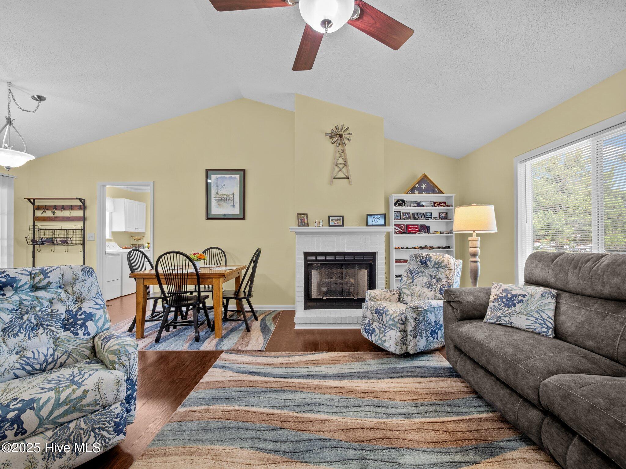 100516980 | Photo 34