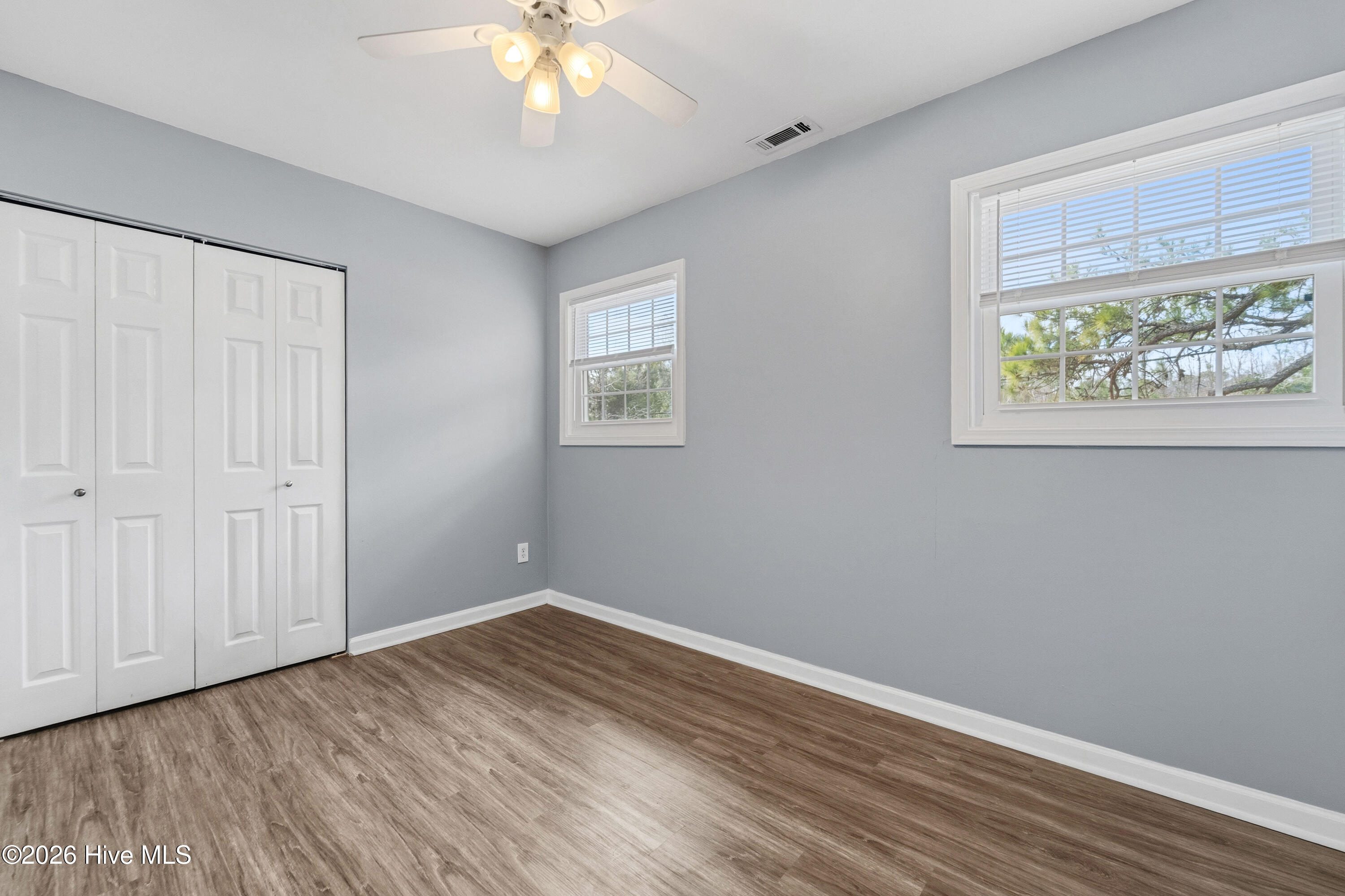 100557245 | Photo 26