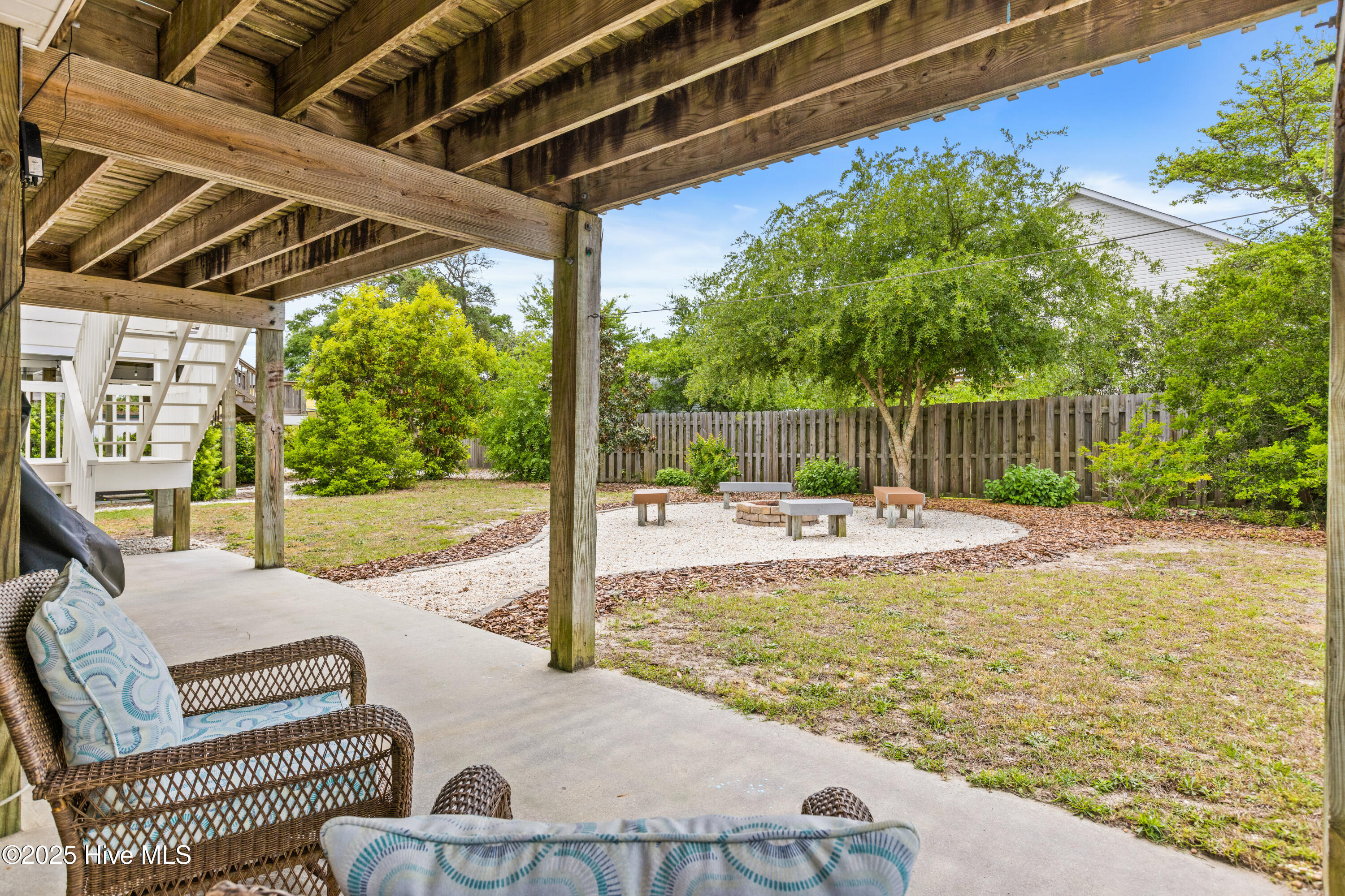 100553863 | Photo 39