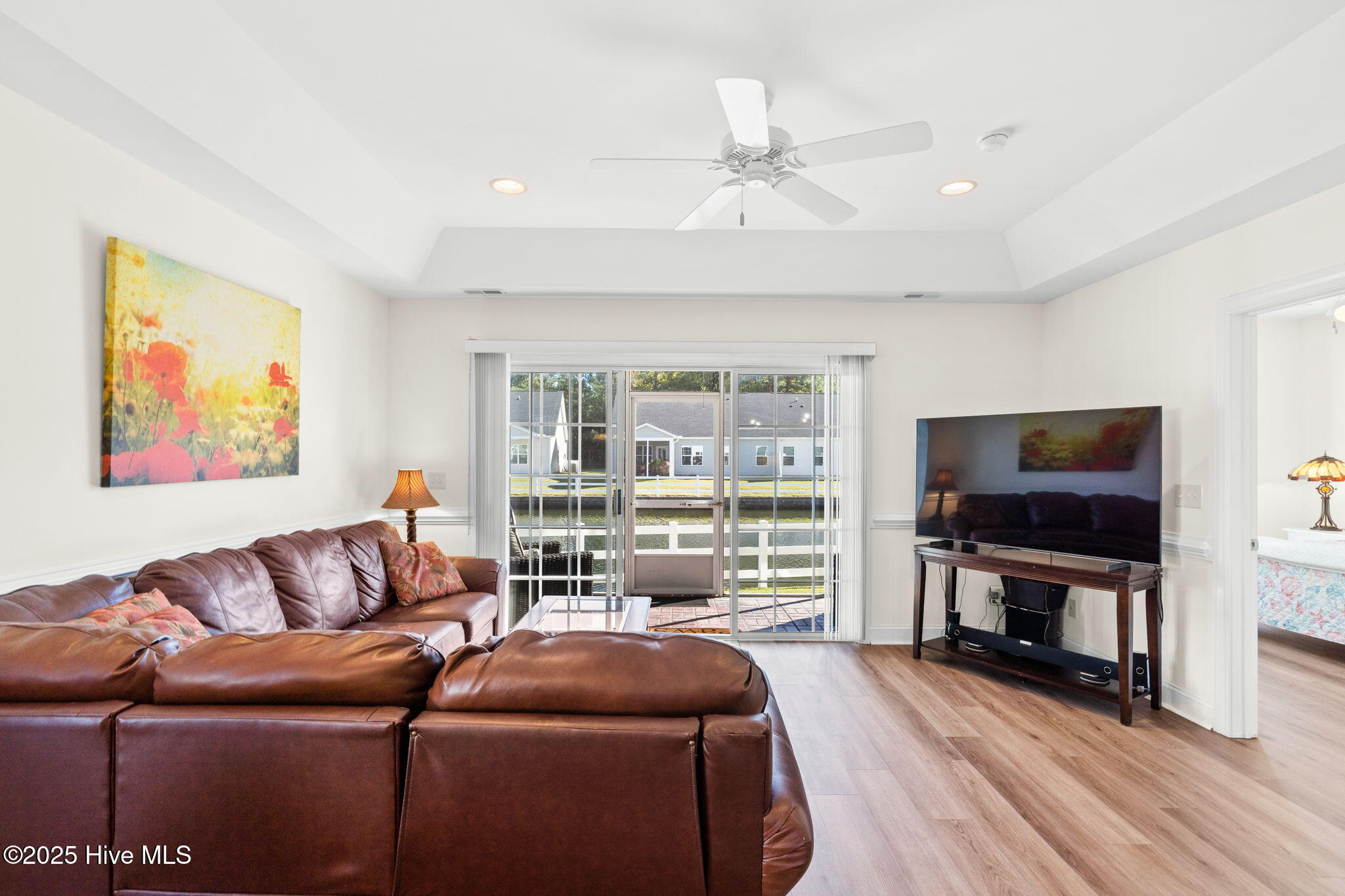 100536839 | Photo 10