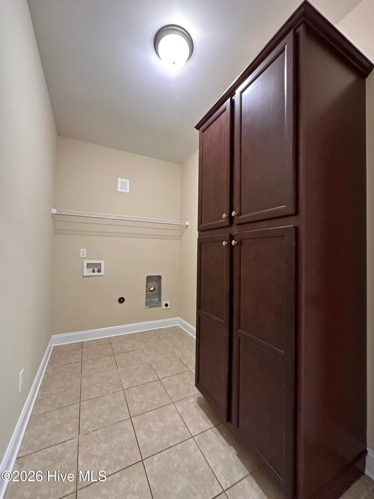 100557868 | Photo 25