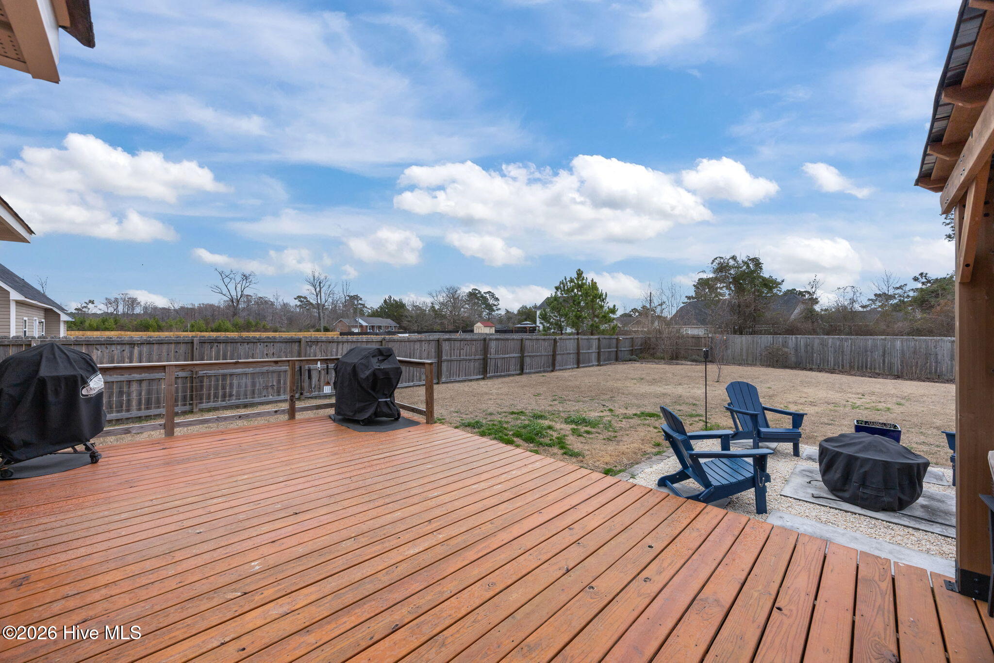 100557162 | Photo 47