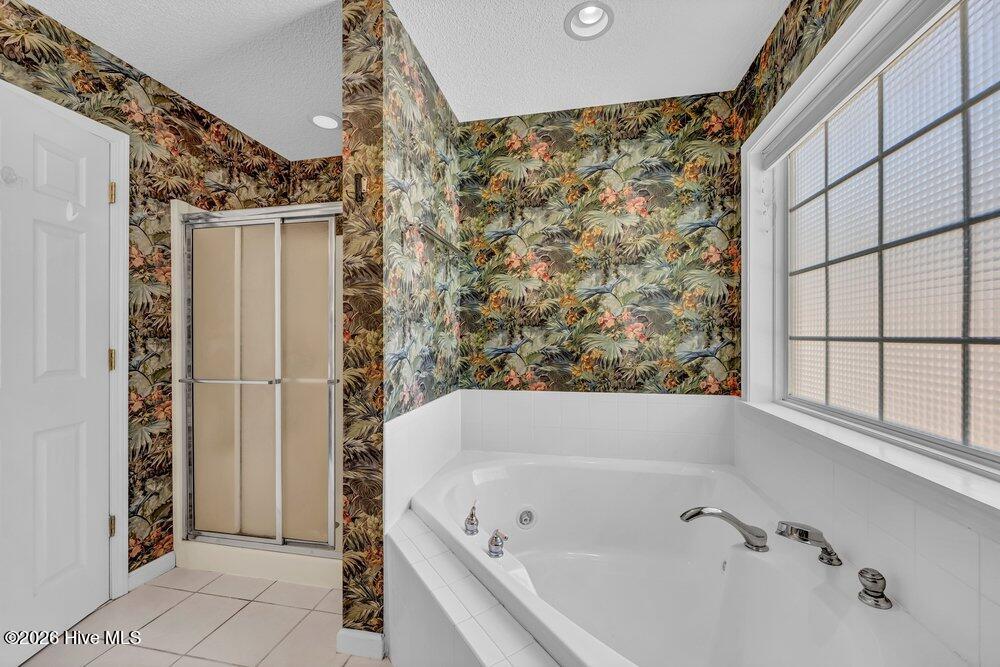 100558144 | Photo 17