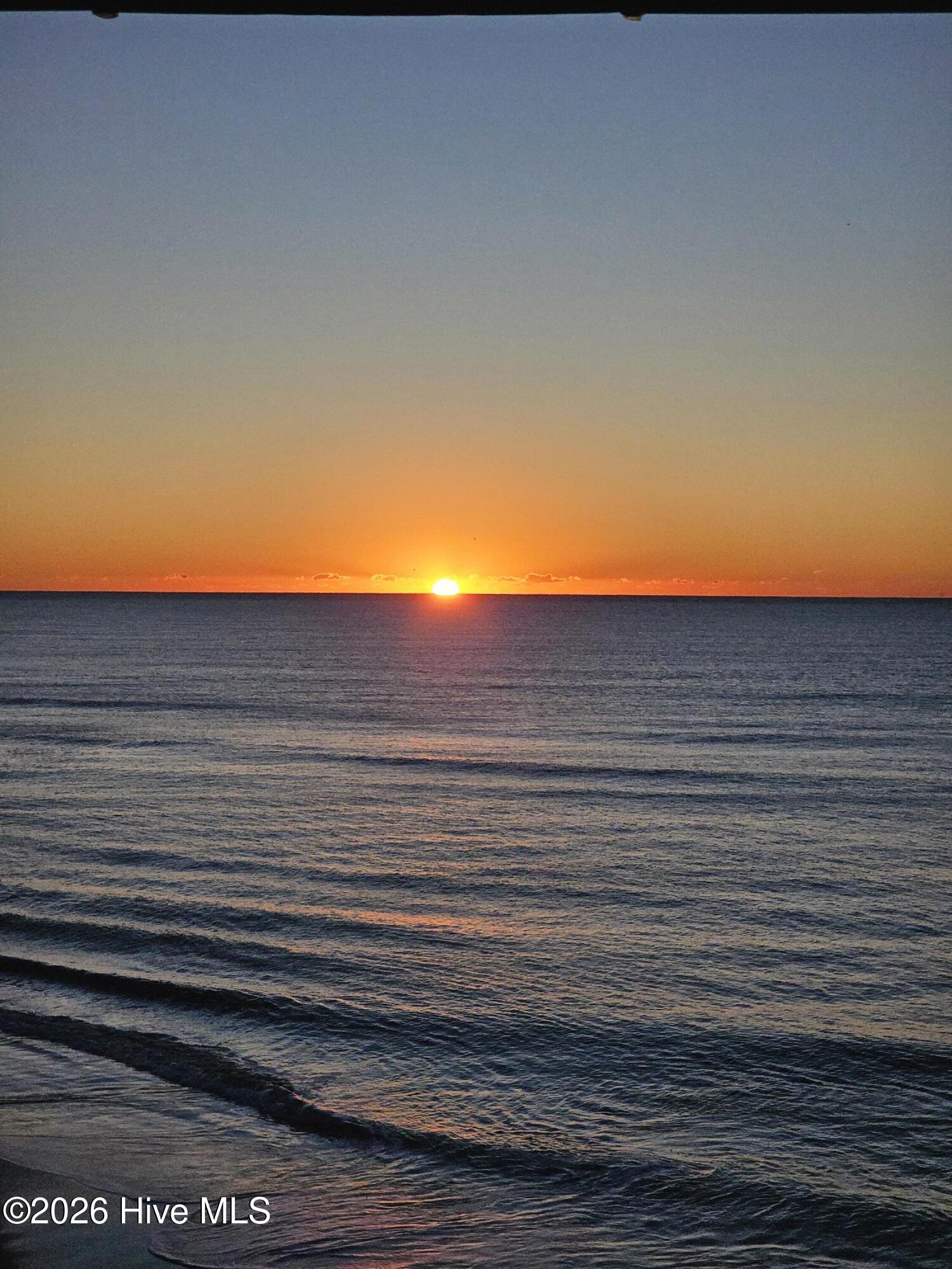 100565312 | Photo 18