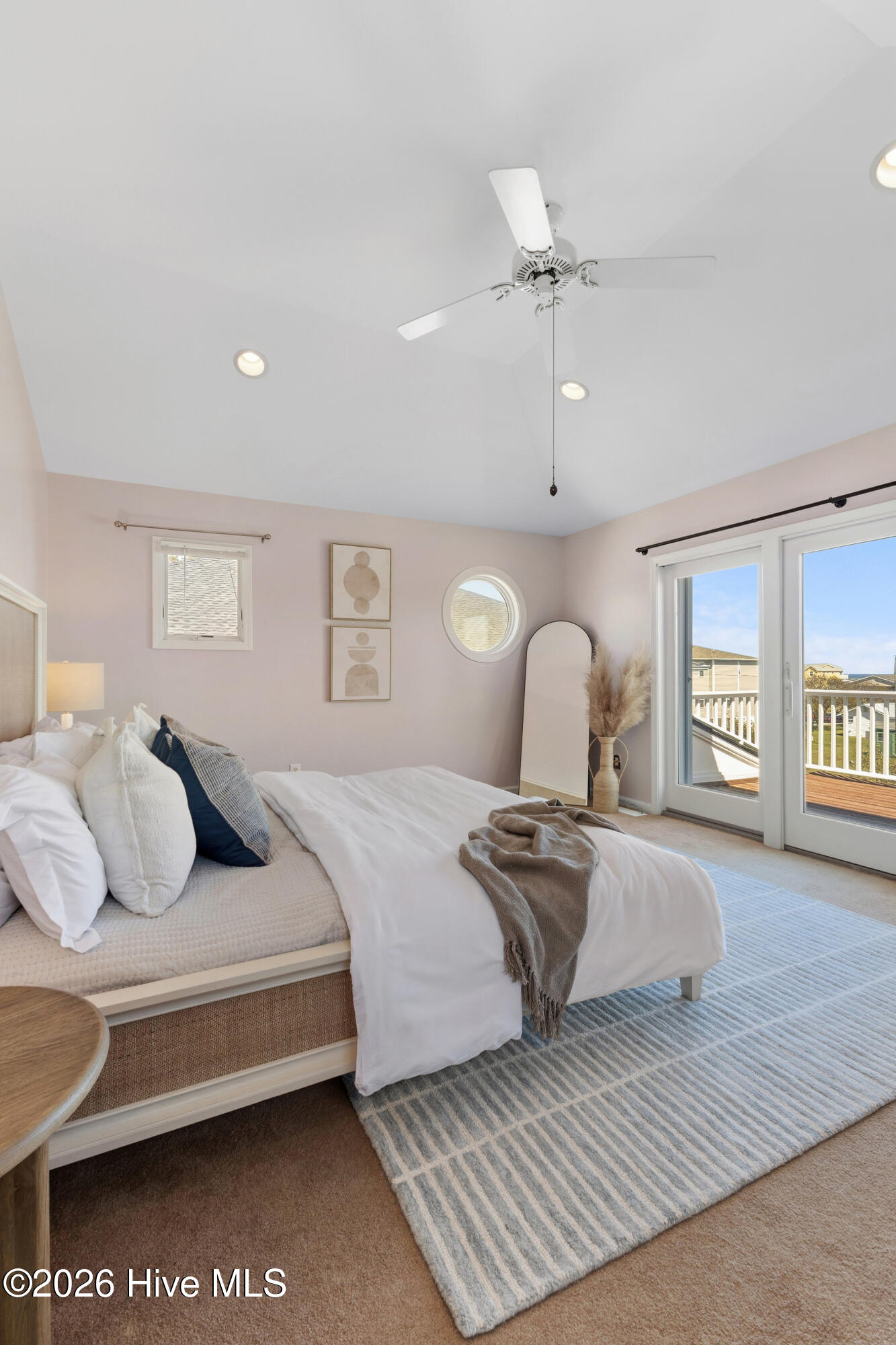 100535794 | Photo 27