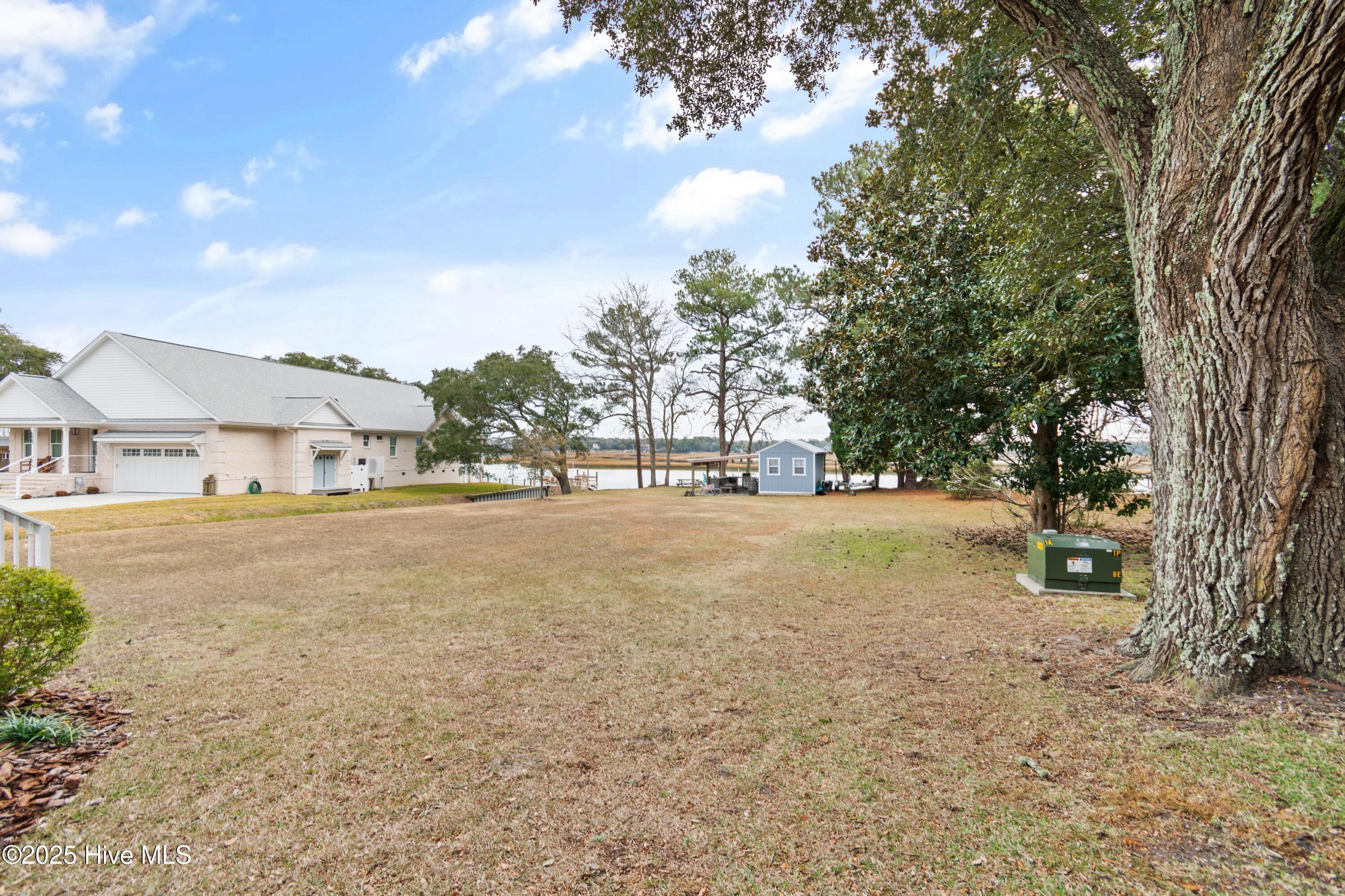 100544139 | Photo 53