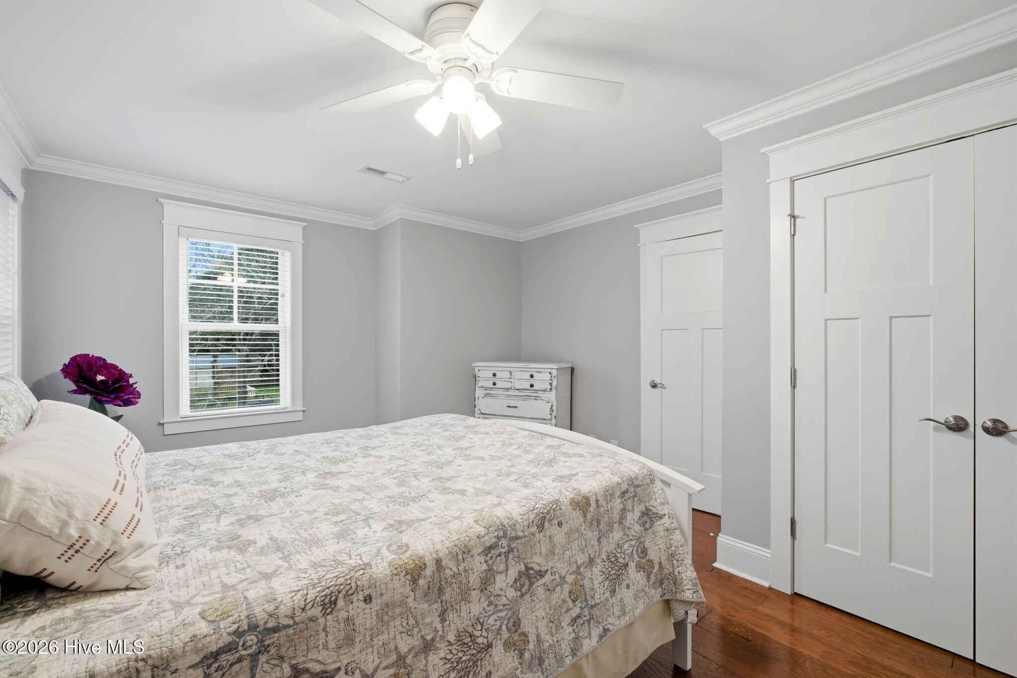 100553836 | Photo 26