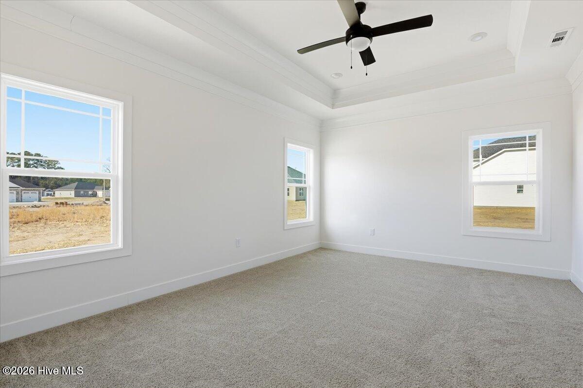 100562630 | Photo 16