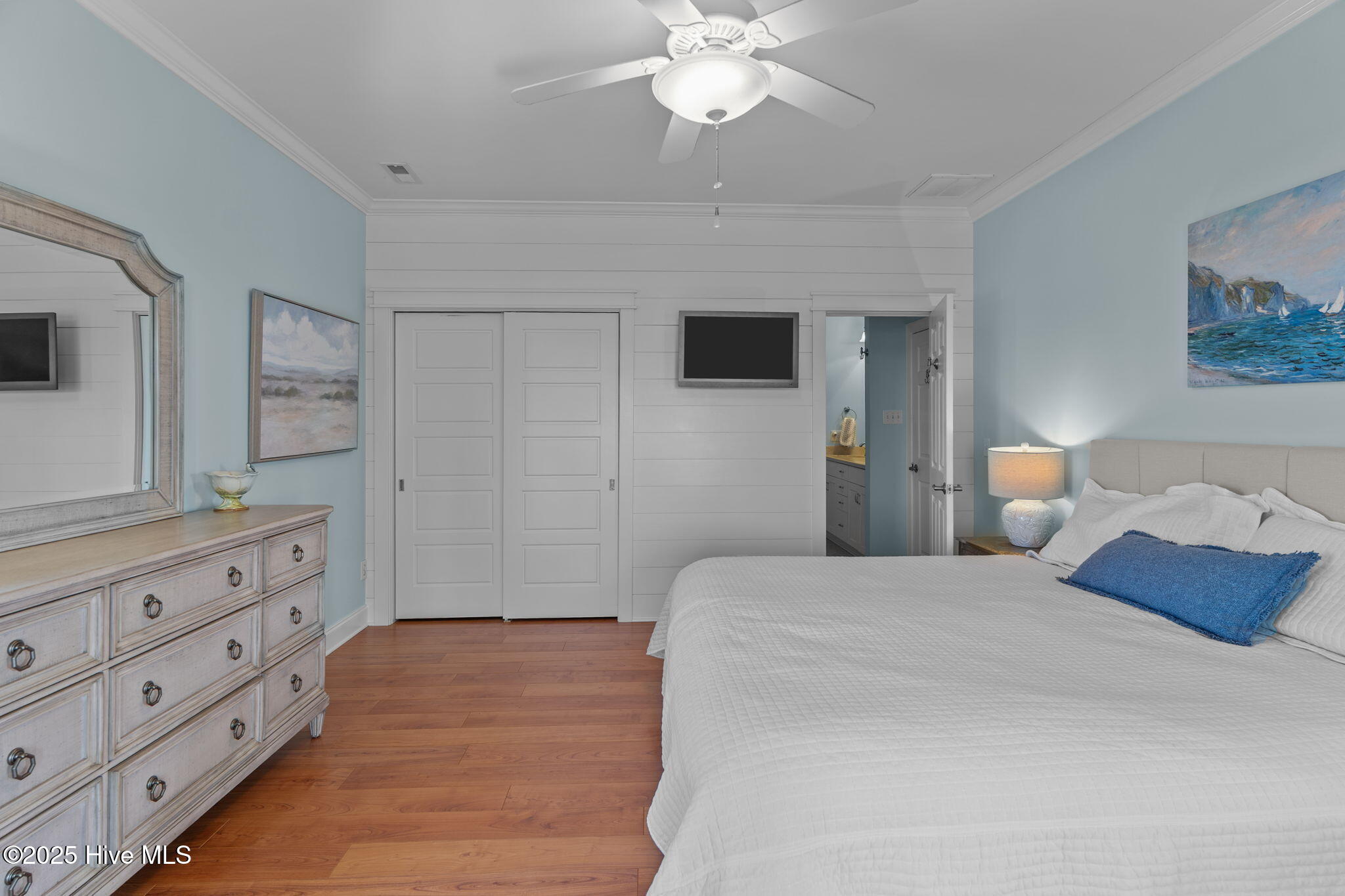 100544368 | Photo 33