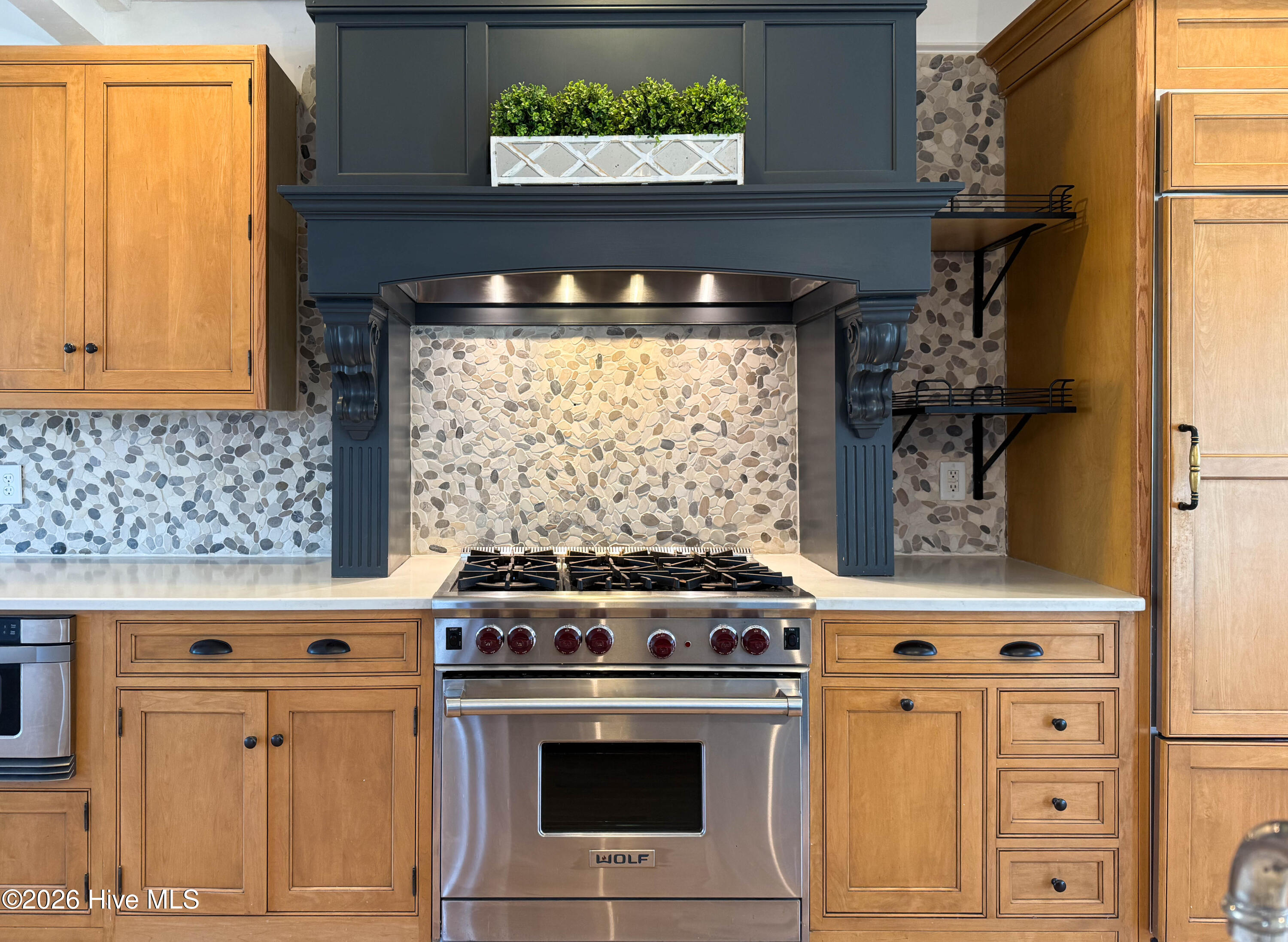 100550265 | Photo 11