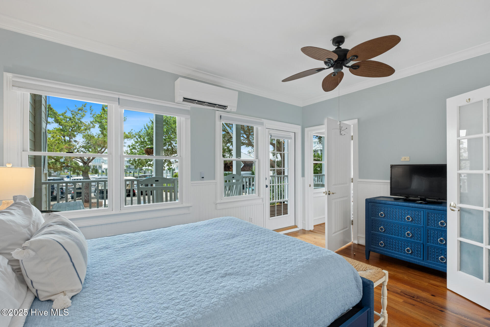 100544527 | Photo 12