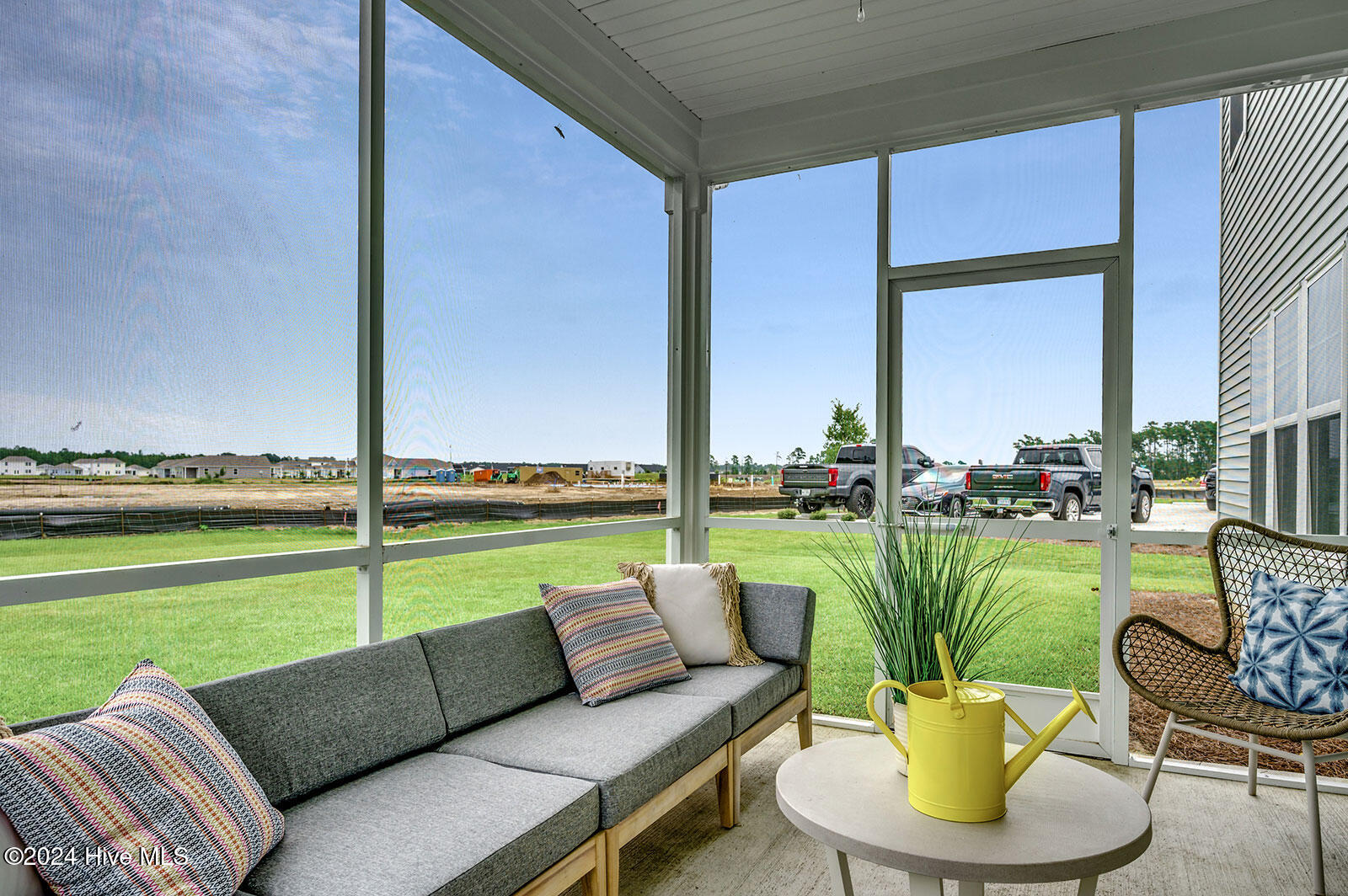 100547681 | Photo 16