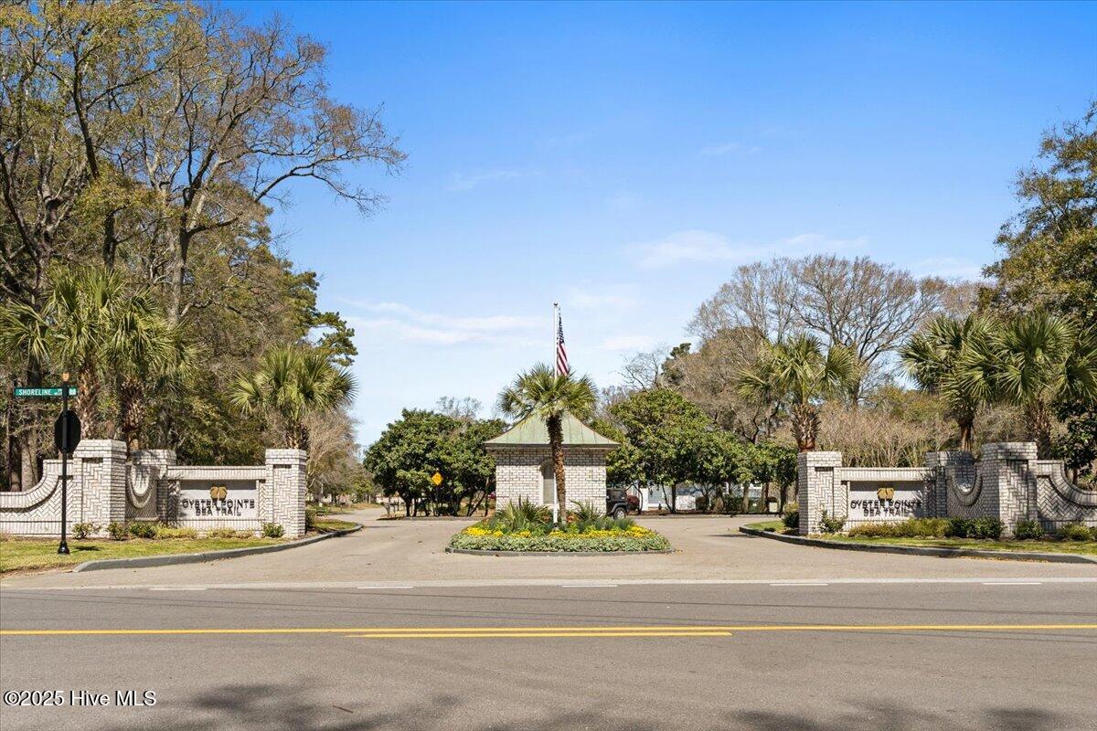 100495339 | Photo 13