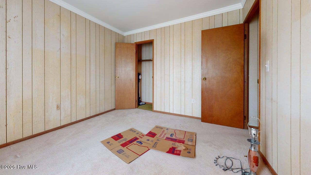 100563737 | Photo 18