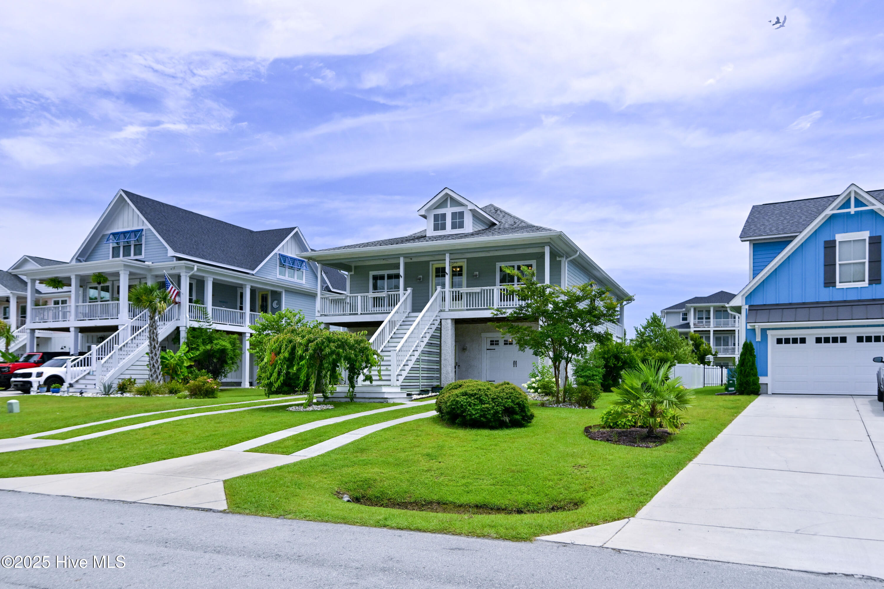 100523770 | Photo 51