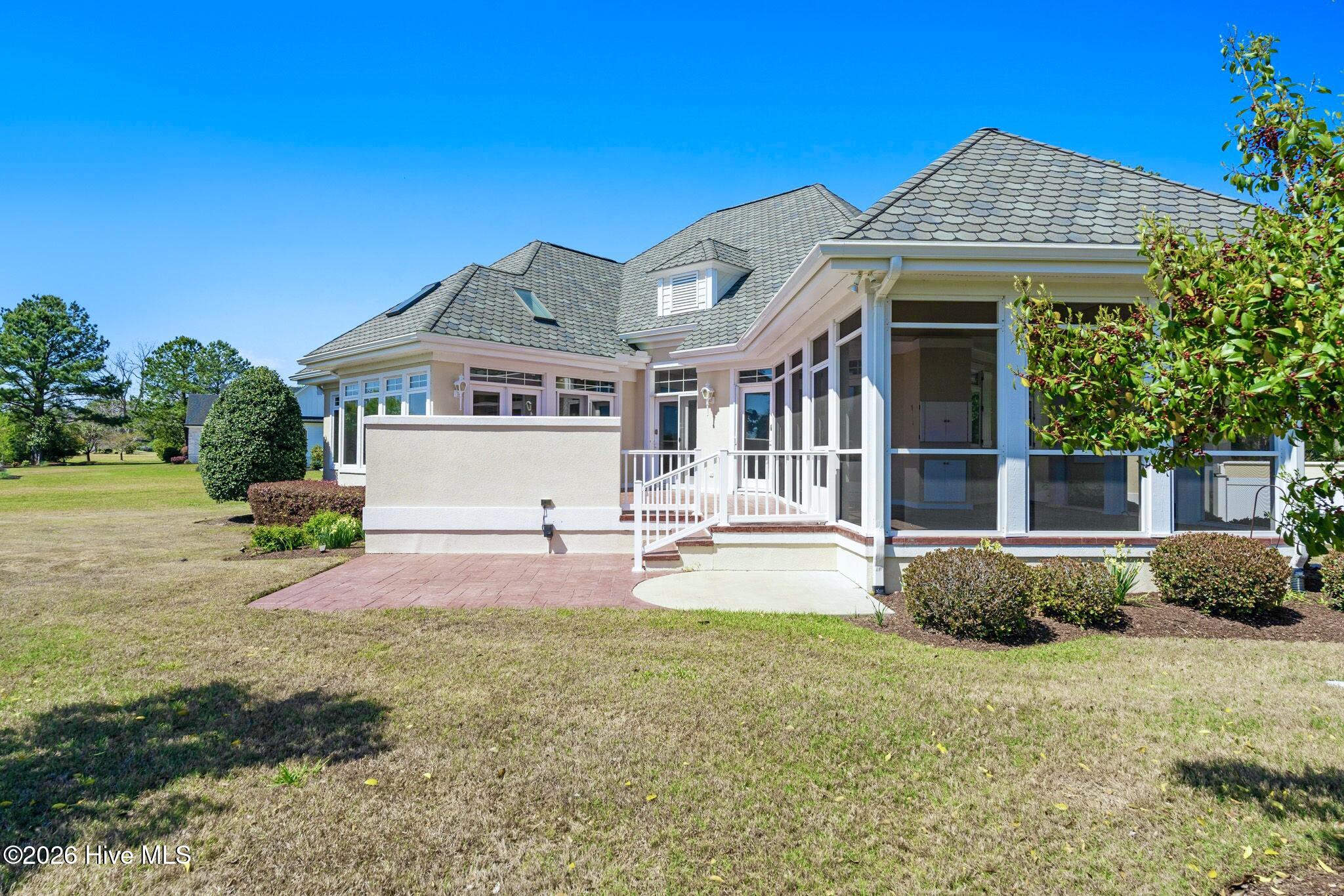 100564967 | Photo 84