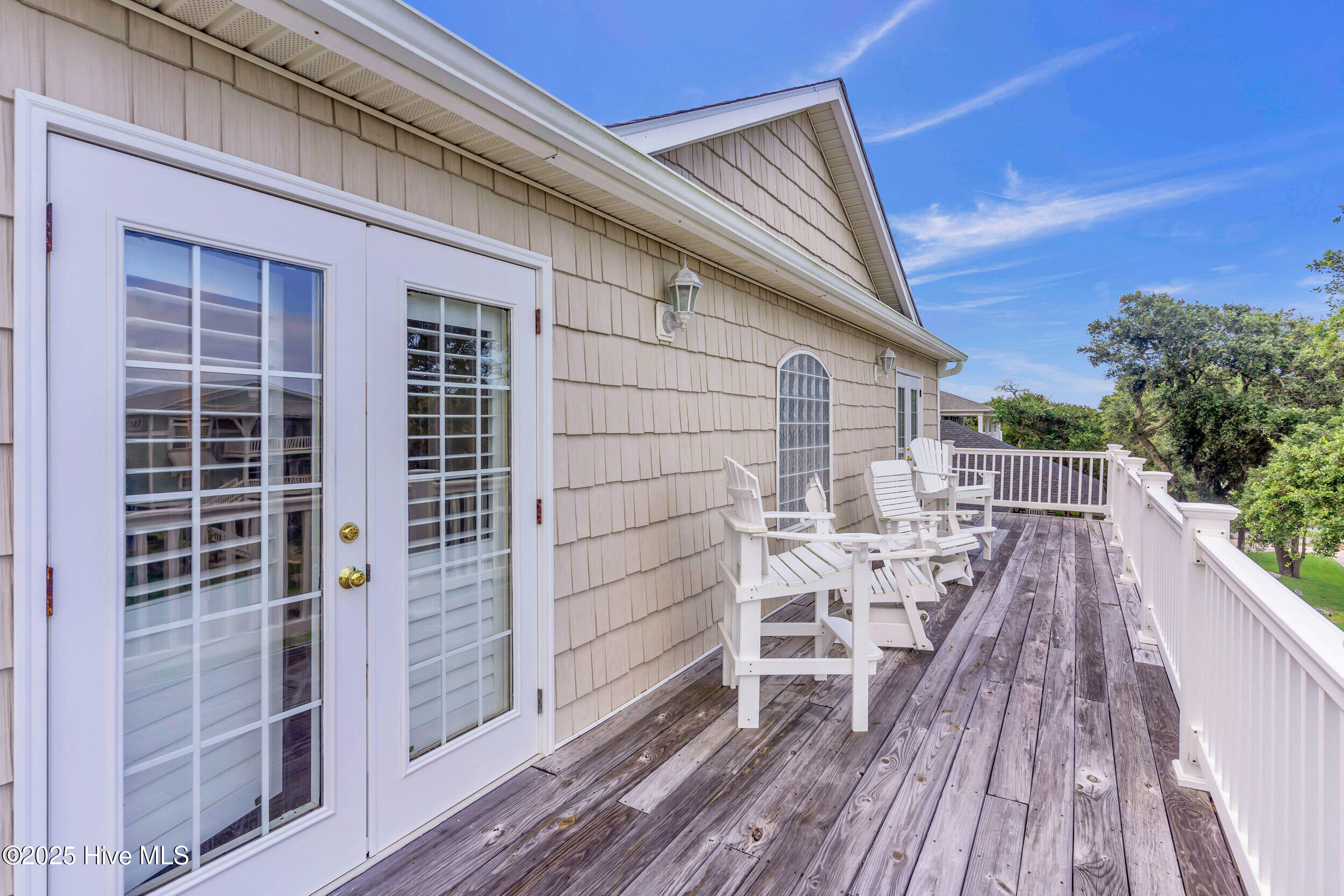 100522612 | Photo 49